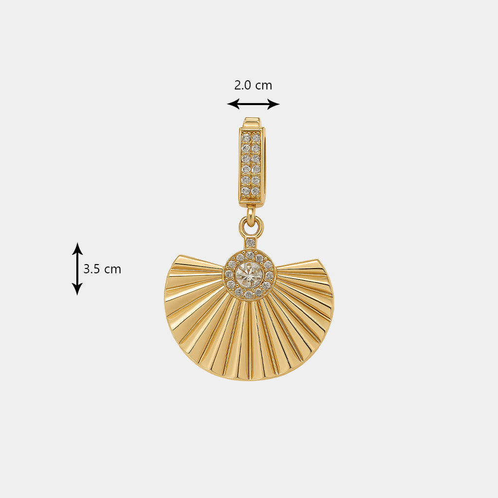 Yelpaze Charm