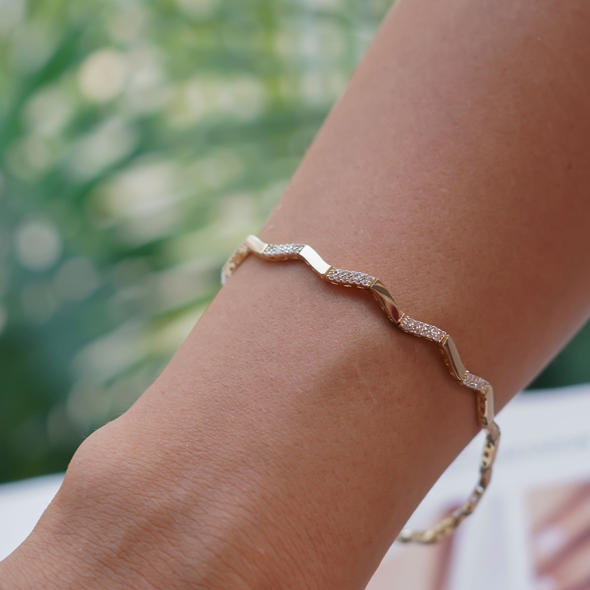 Taşlı Zikzak Bileklik