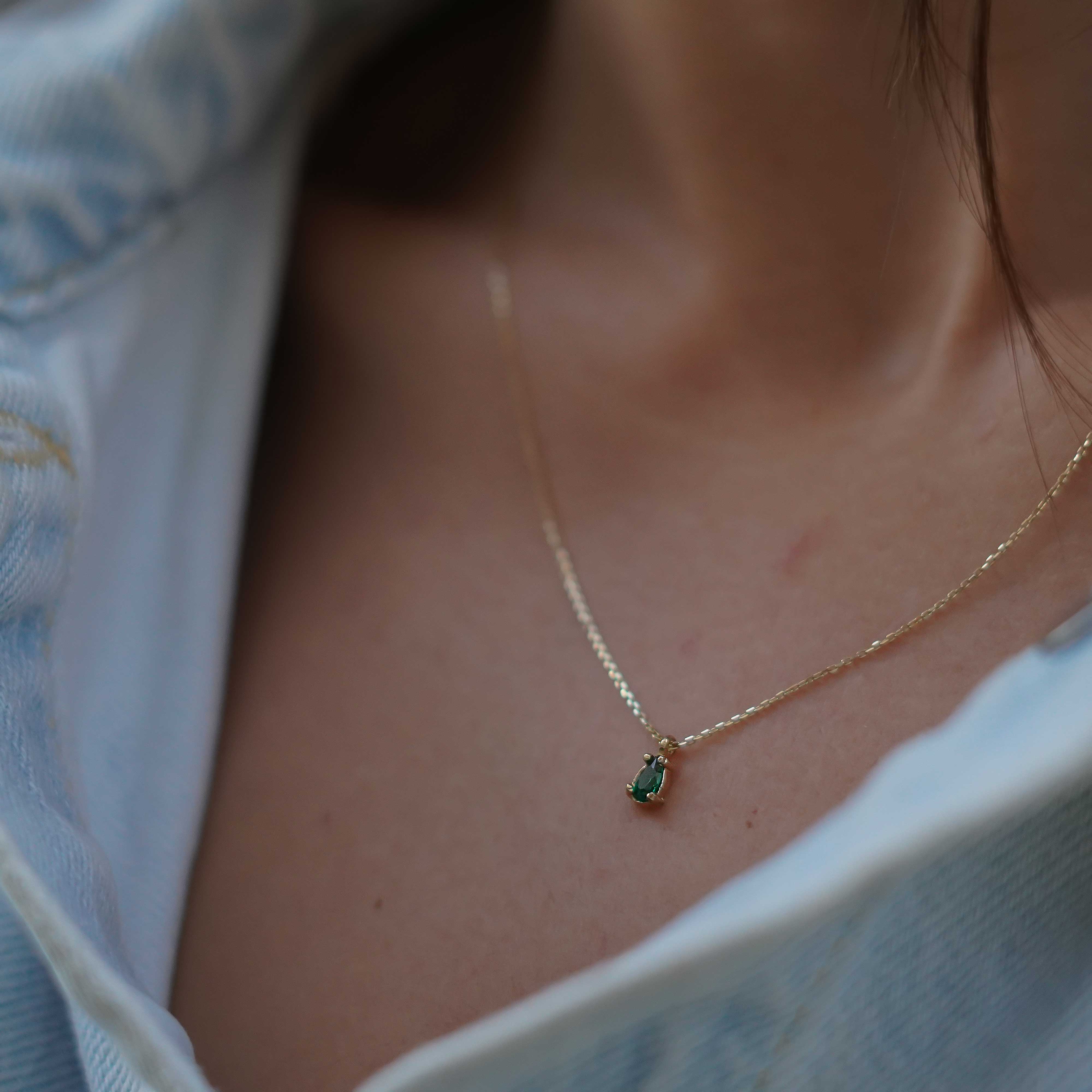 Yeşil Taşlı Kolye