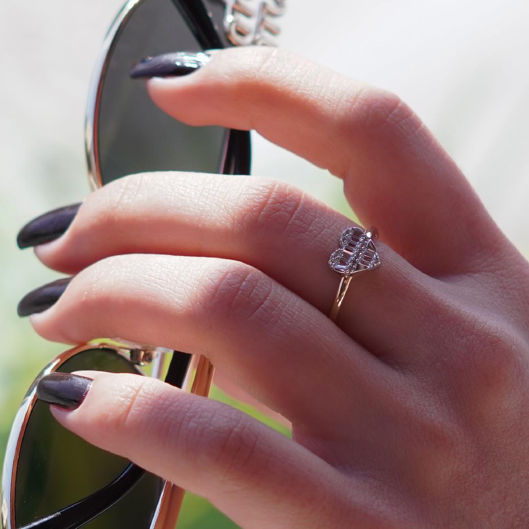 Baget  Taşlı Kalp Yüzük