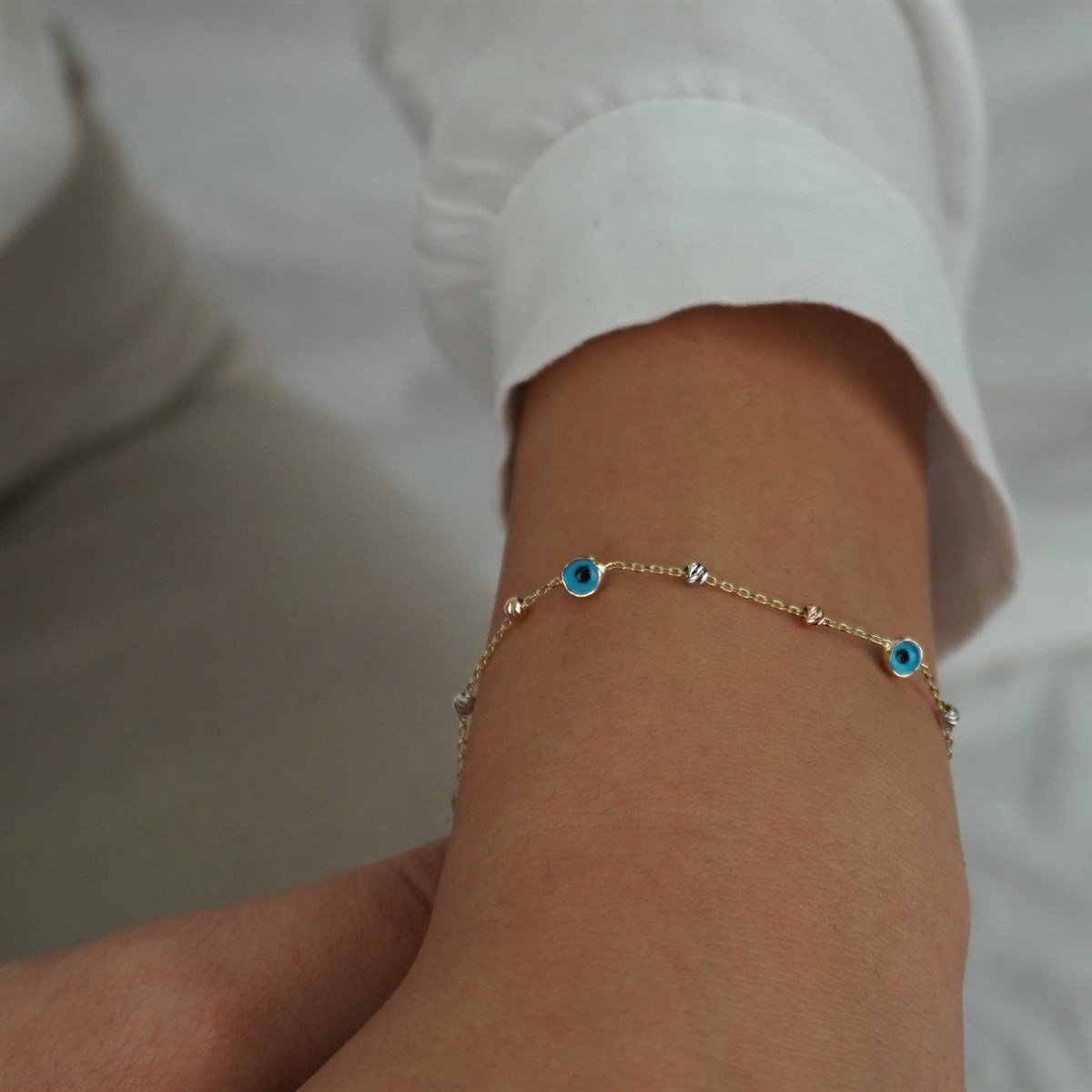 Dorika Toplu Göz Bileklik