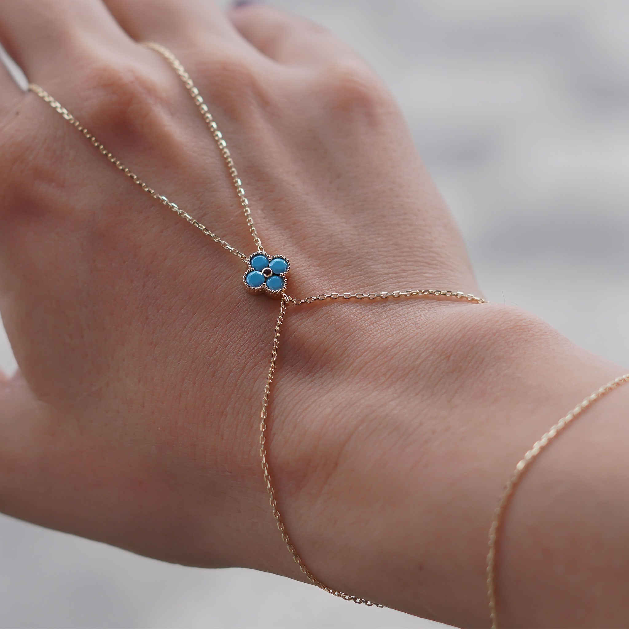 Firuze Taşlı Yonca Şahmeran