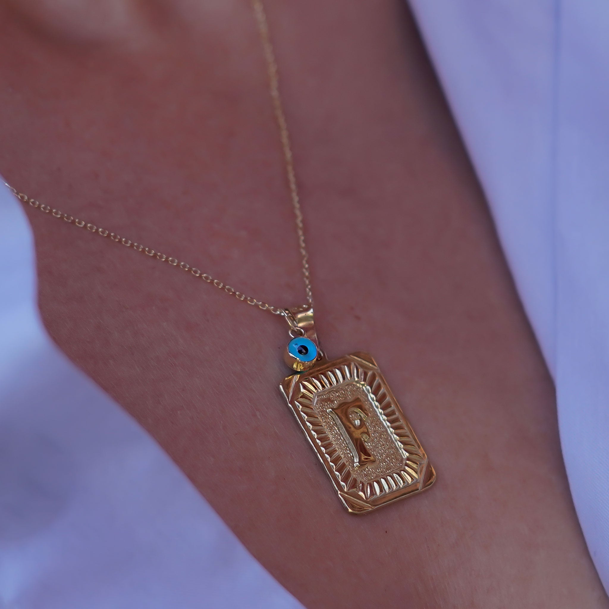 Gözlü Nostalji Harf Kolye