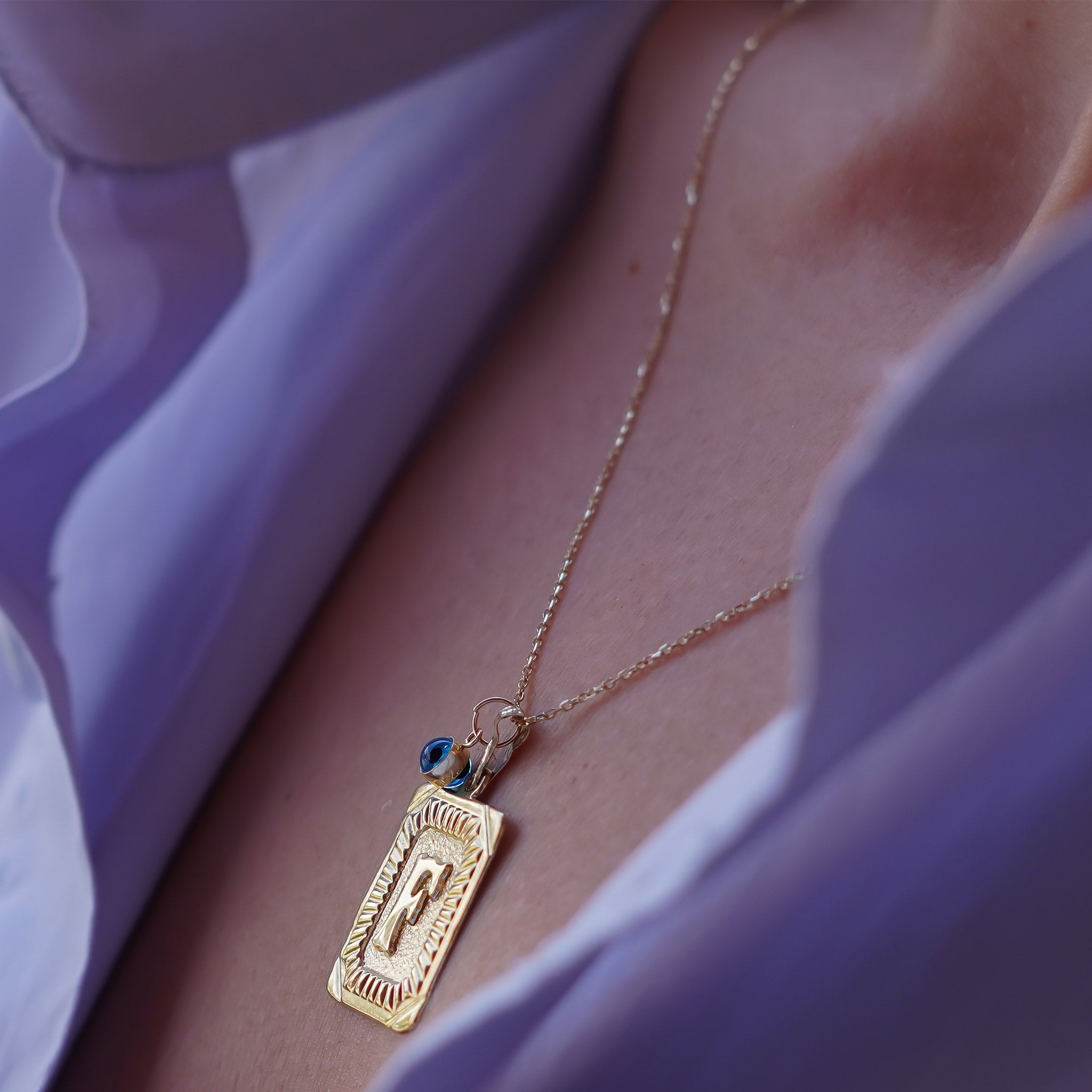 Gözlü Nostalji Harf Kolye