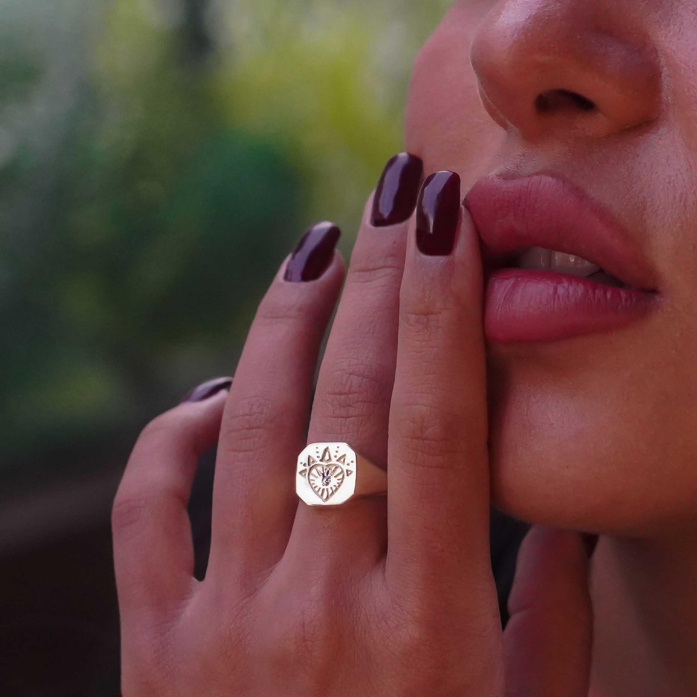 Gravür Kalp Yüzük