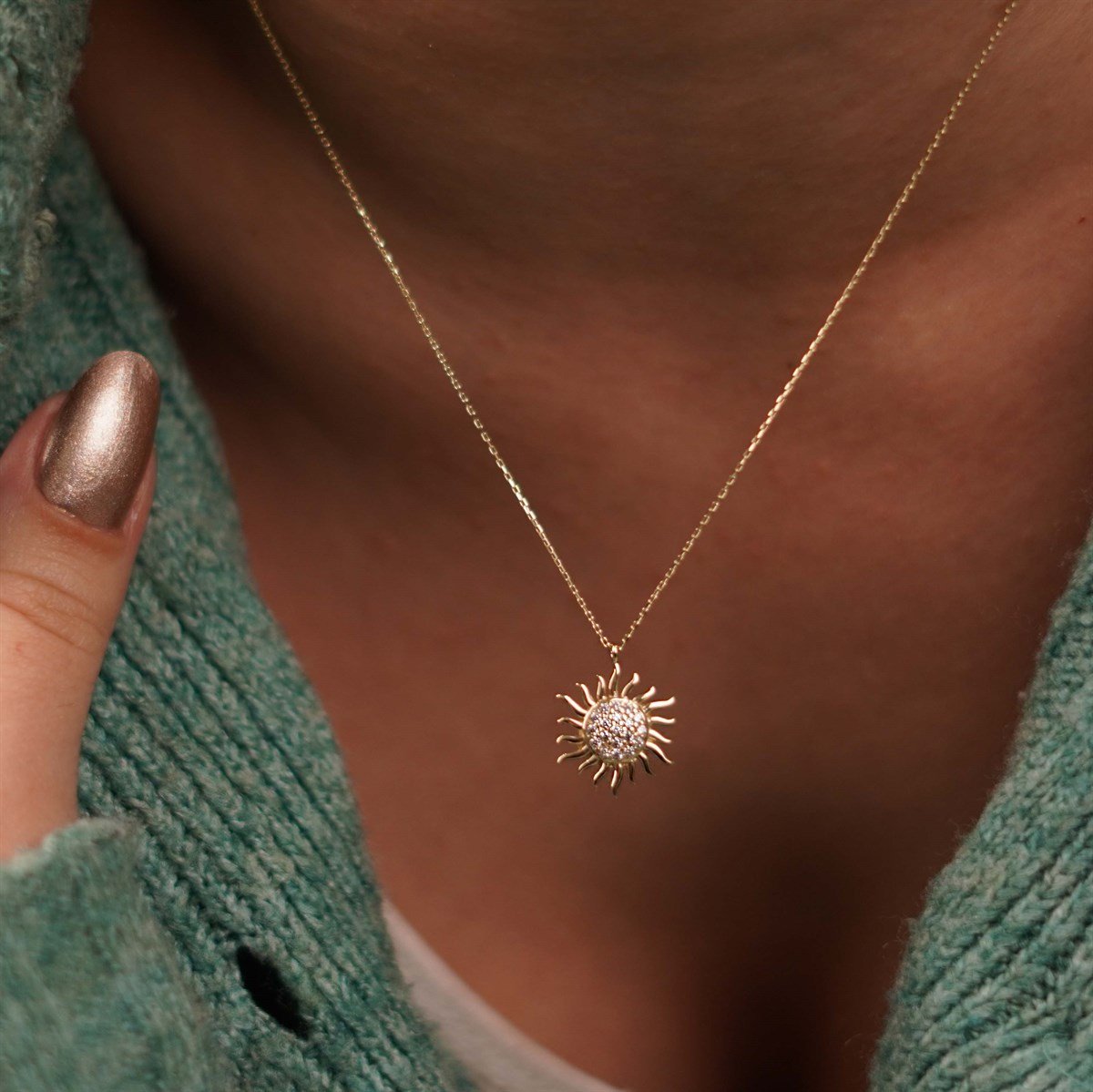 Güneş Kolye
