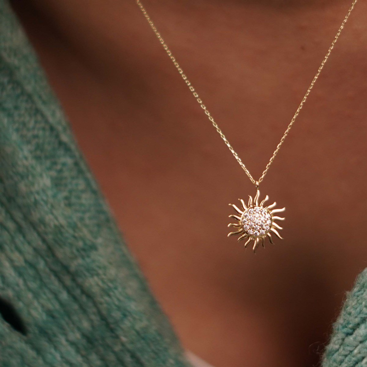Güneş Kolye
