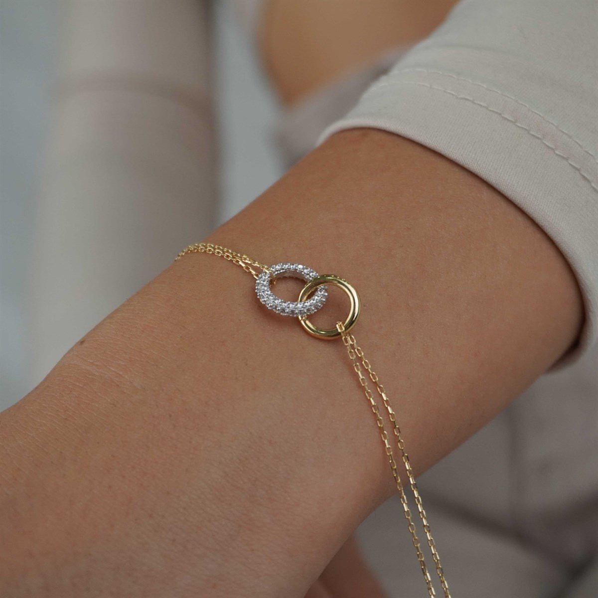 İç İçe Halka Bileklik