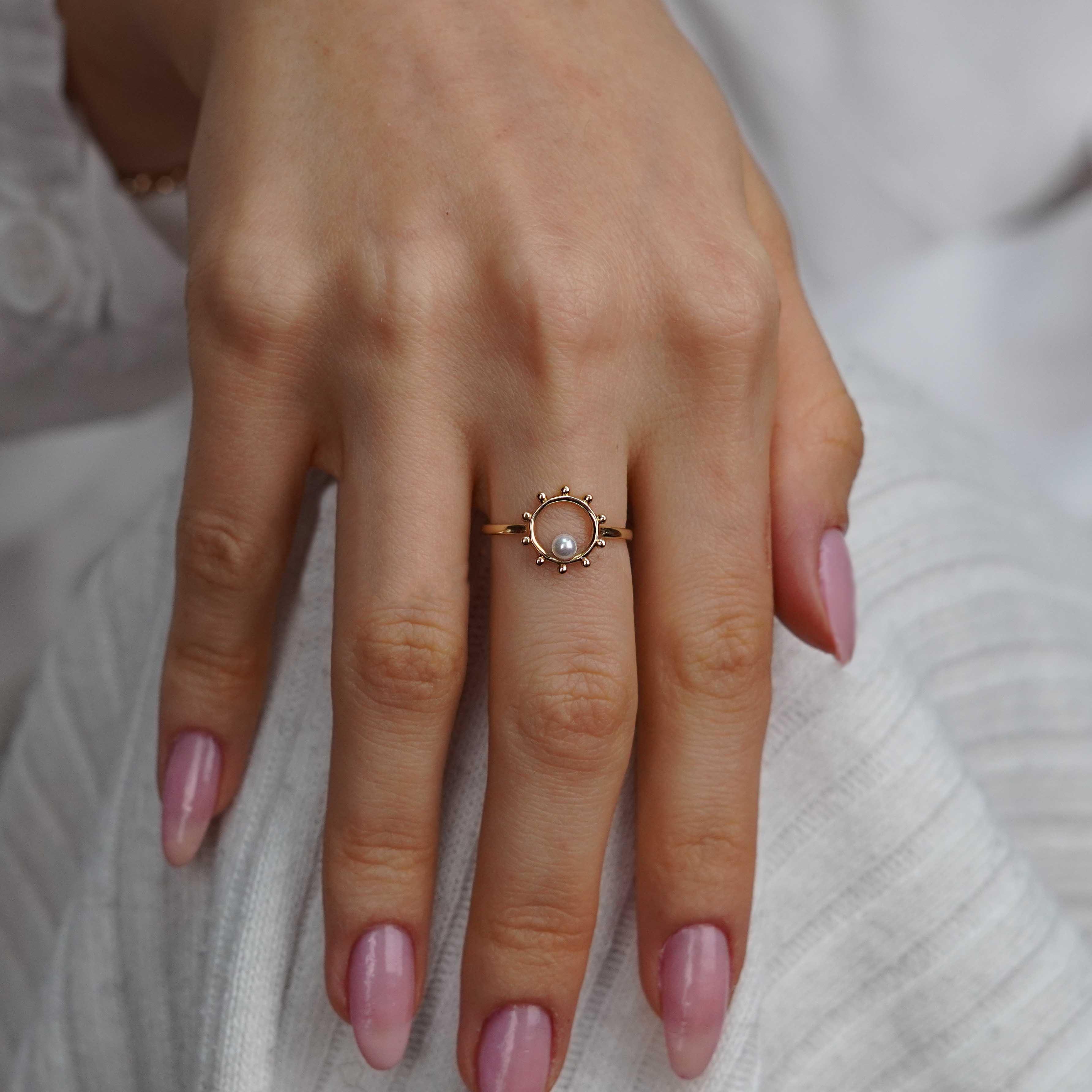 İncili Top Top Yüzük