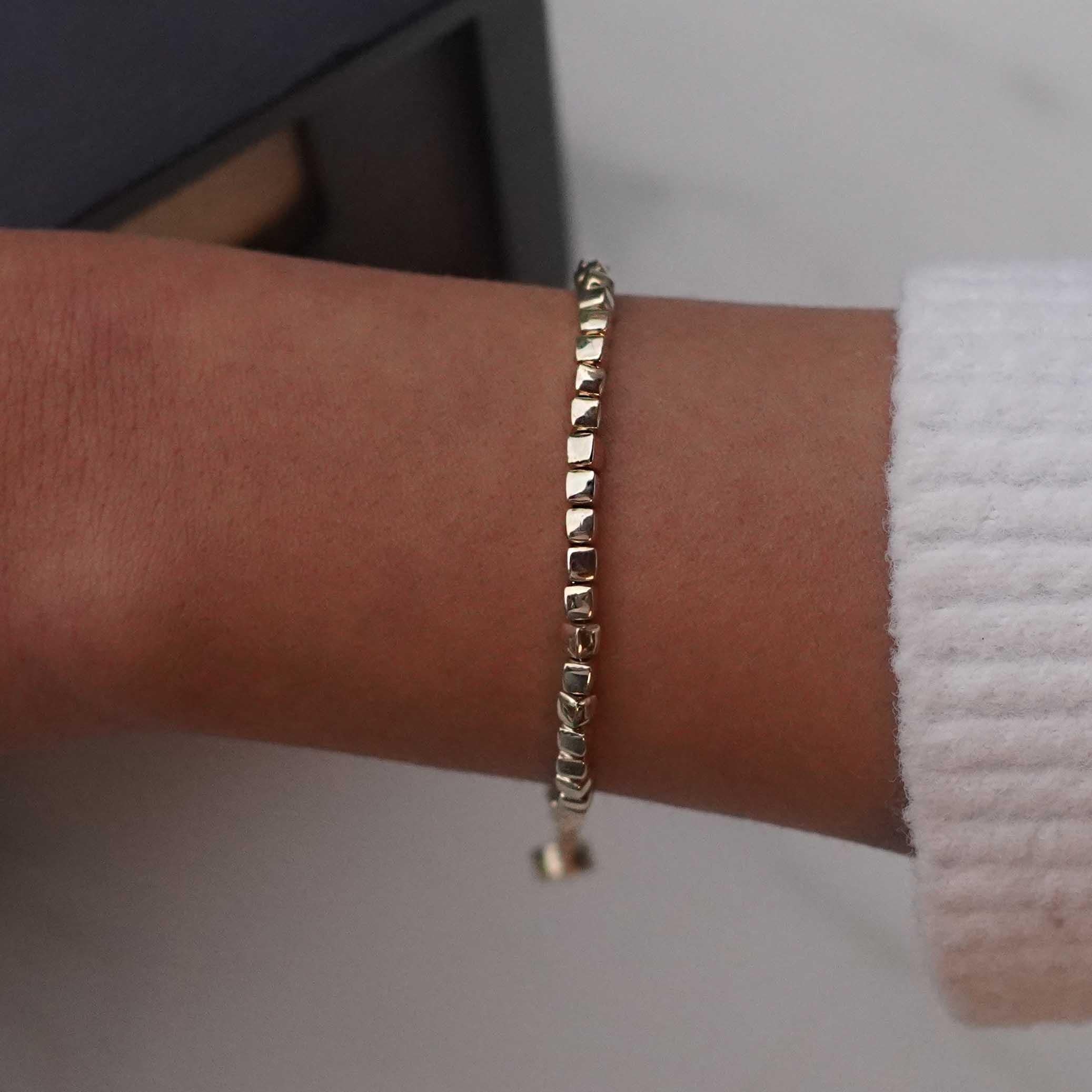 İtalyan Küp Bileklik