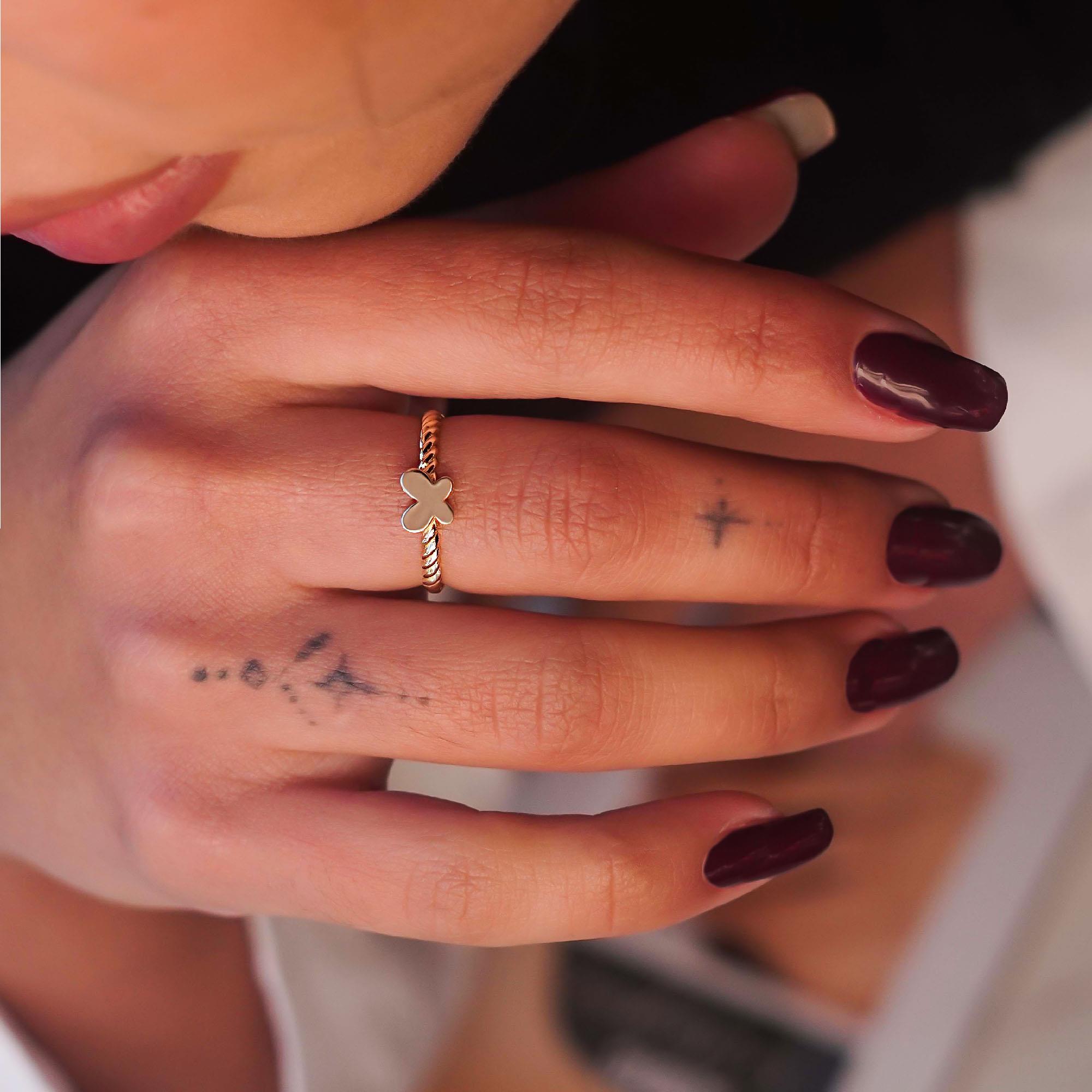 Kelebek Burgu Yüzük