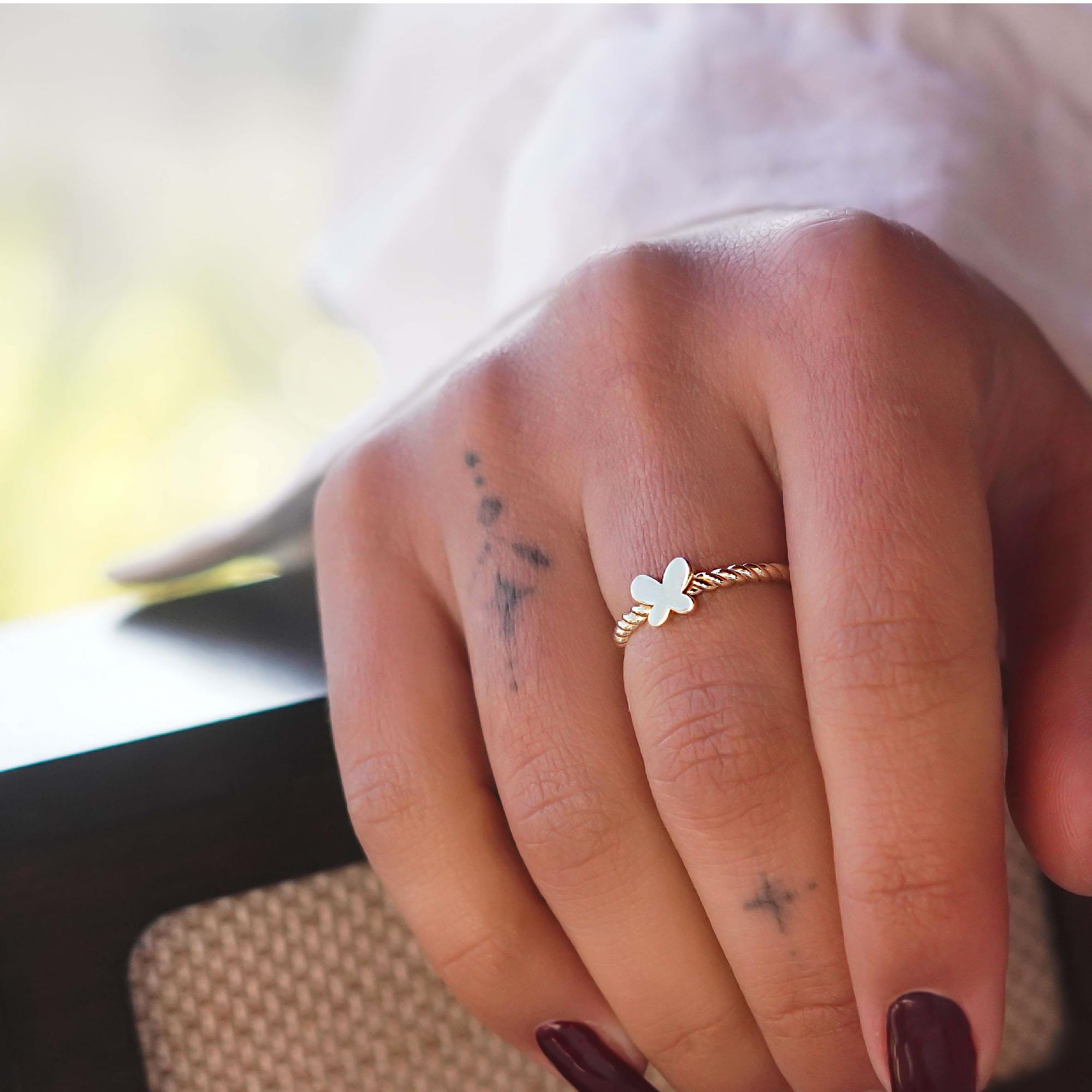 Kelebek Burgu Yüzük