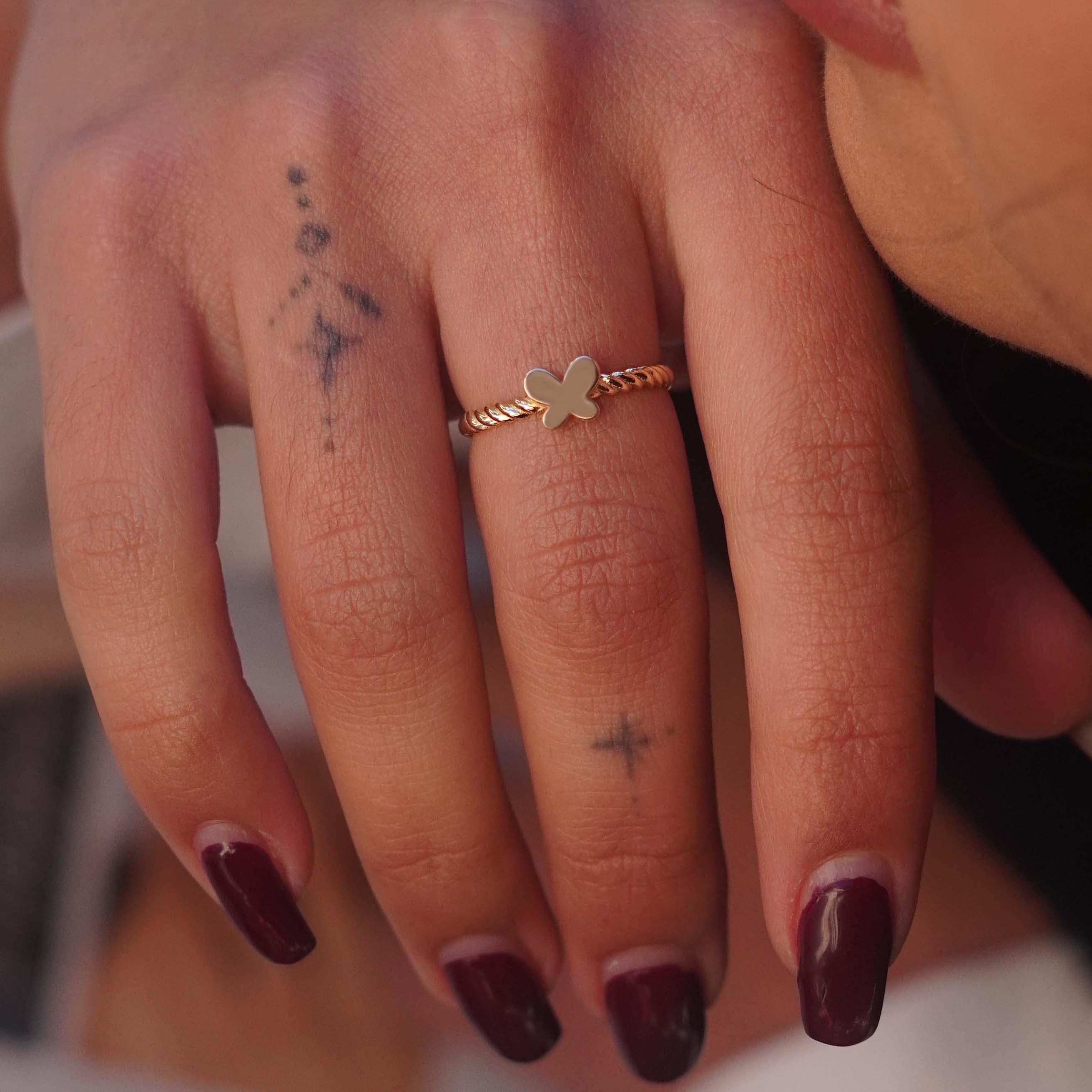 Kelebek Burgu Yüzük