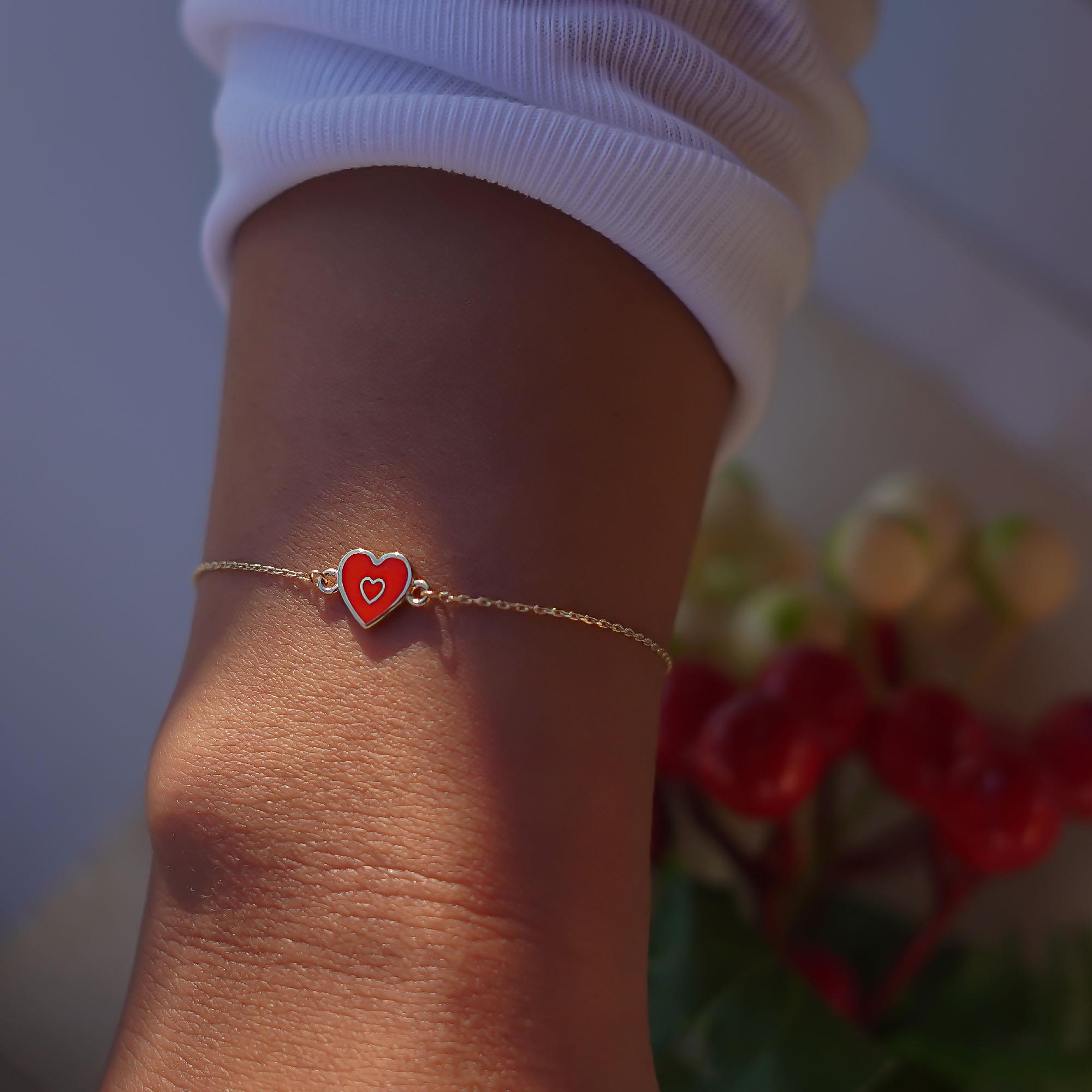 Kırmızı Mineli Kalp Bileklik