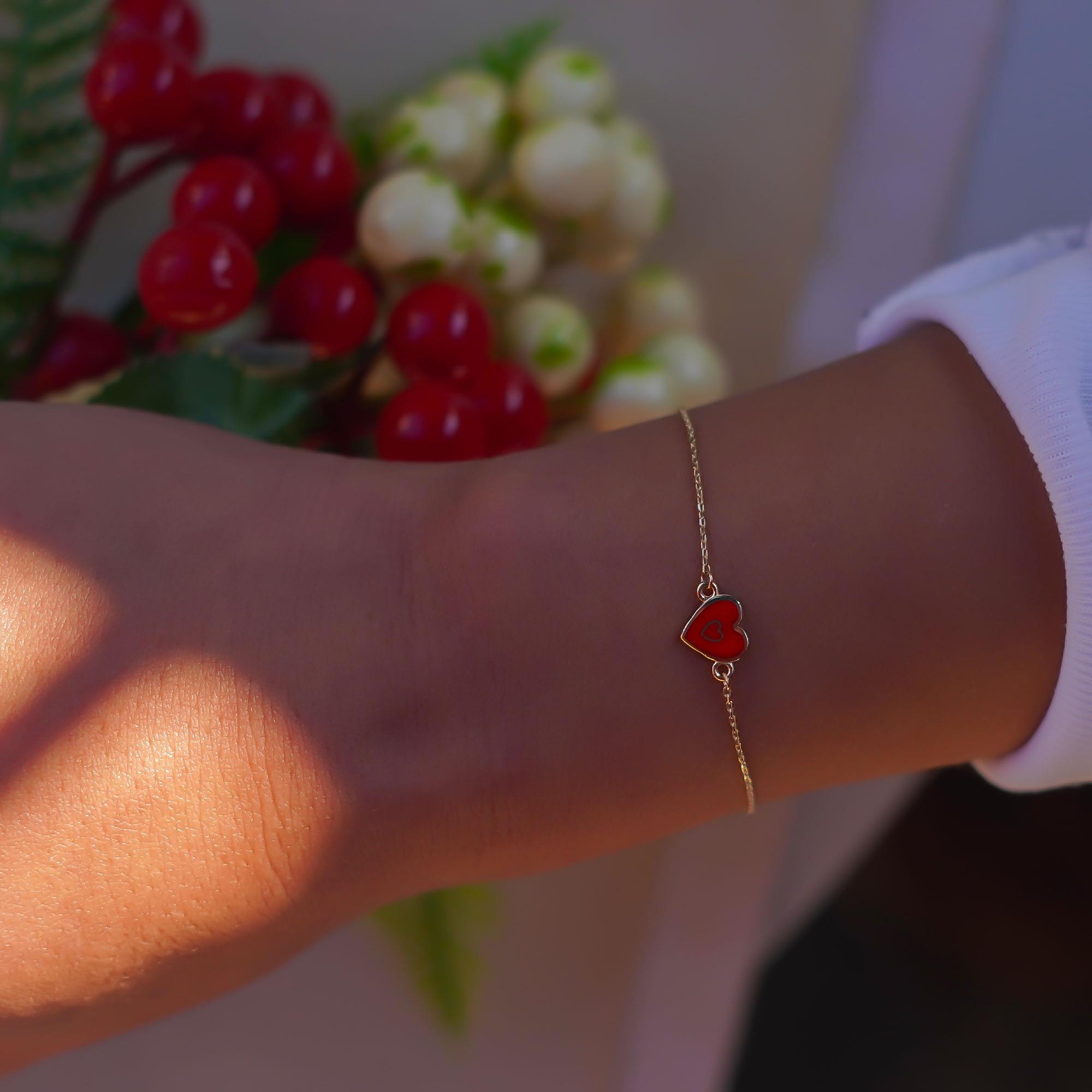 Kırmızı Mineli Kalp Bileklik