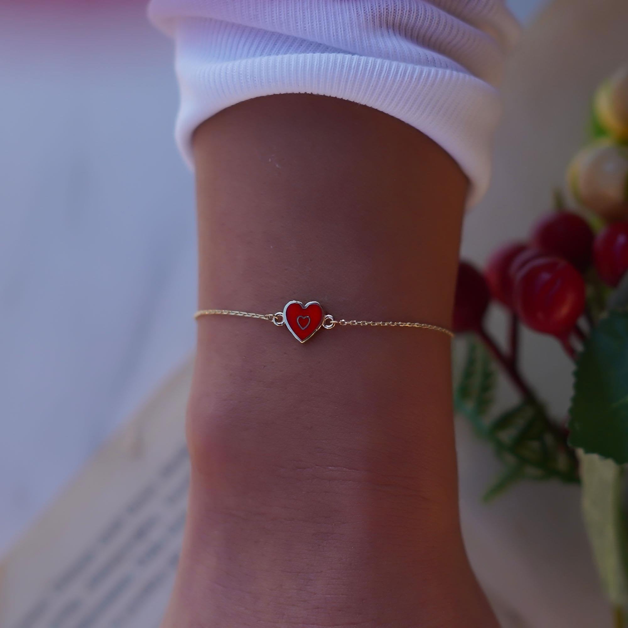 Kırmızı Mineli Kalp Bileklik
