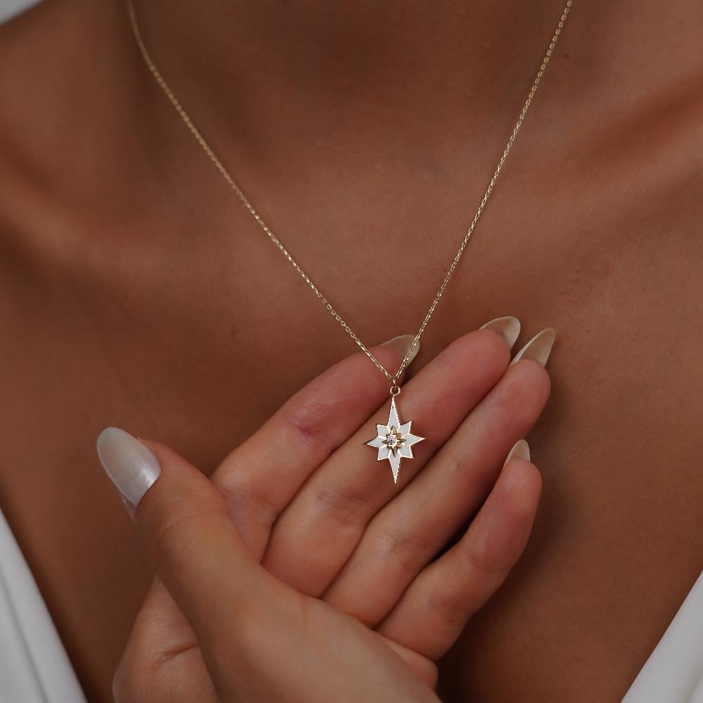 Mineli Kutup Yıldız Kolye