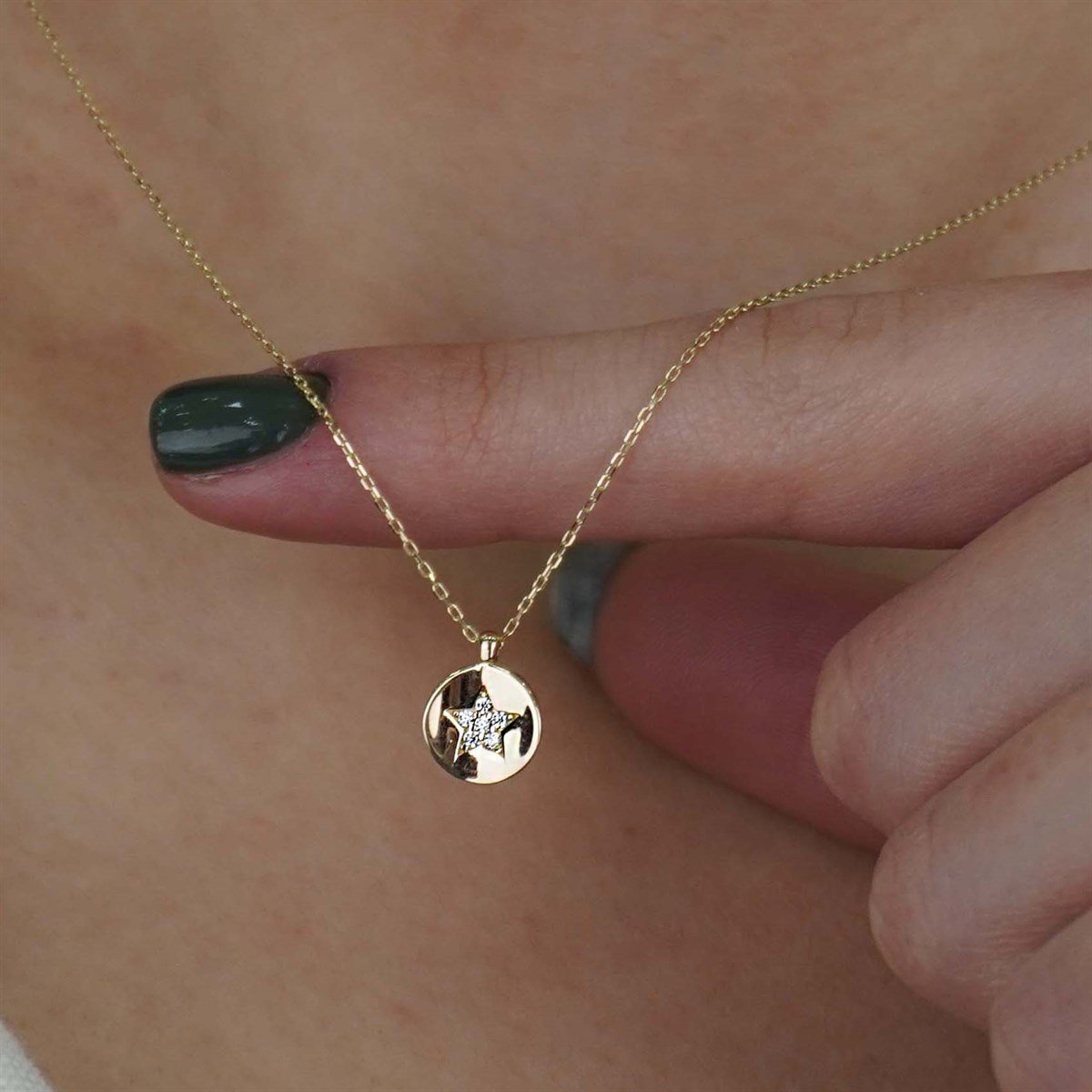 Minimal Taşlı Yıldız