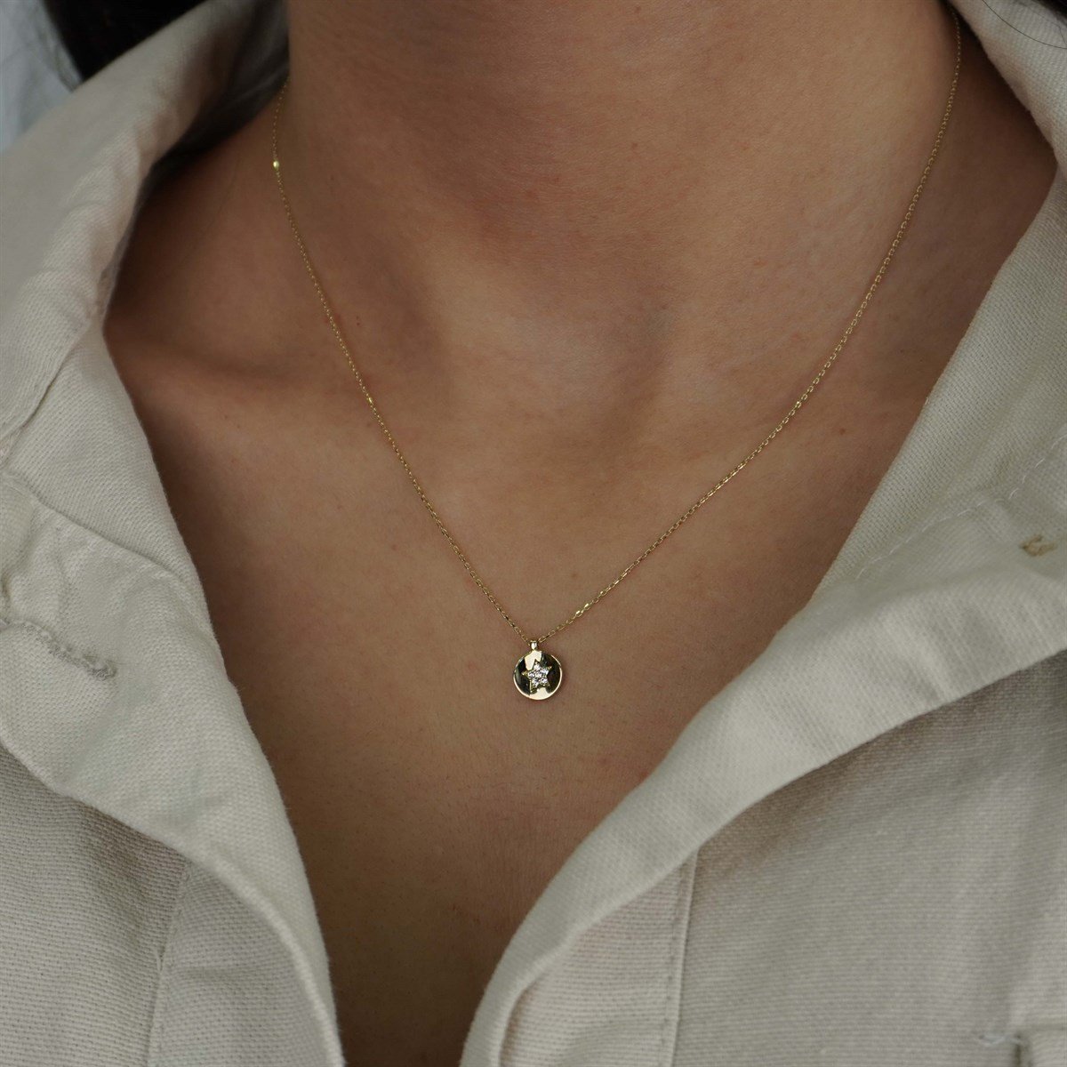 Minimal Taşlı Yıldız