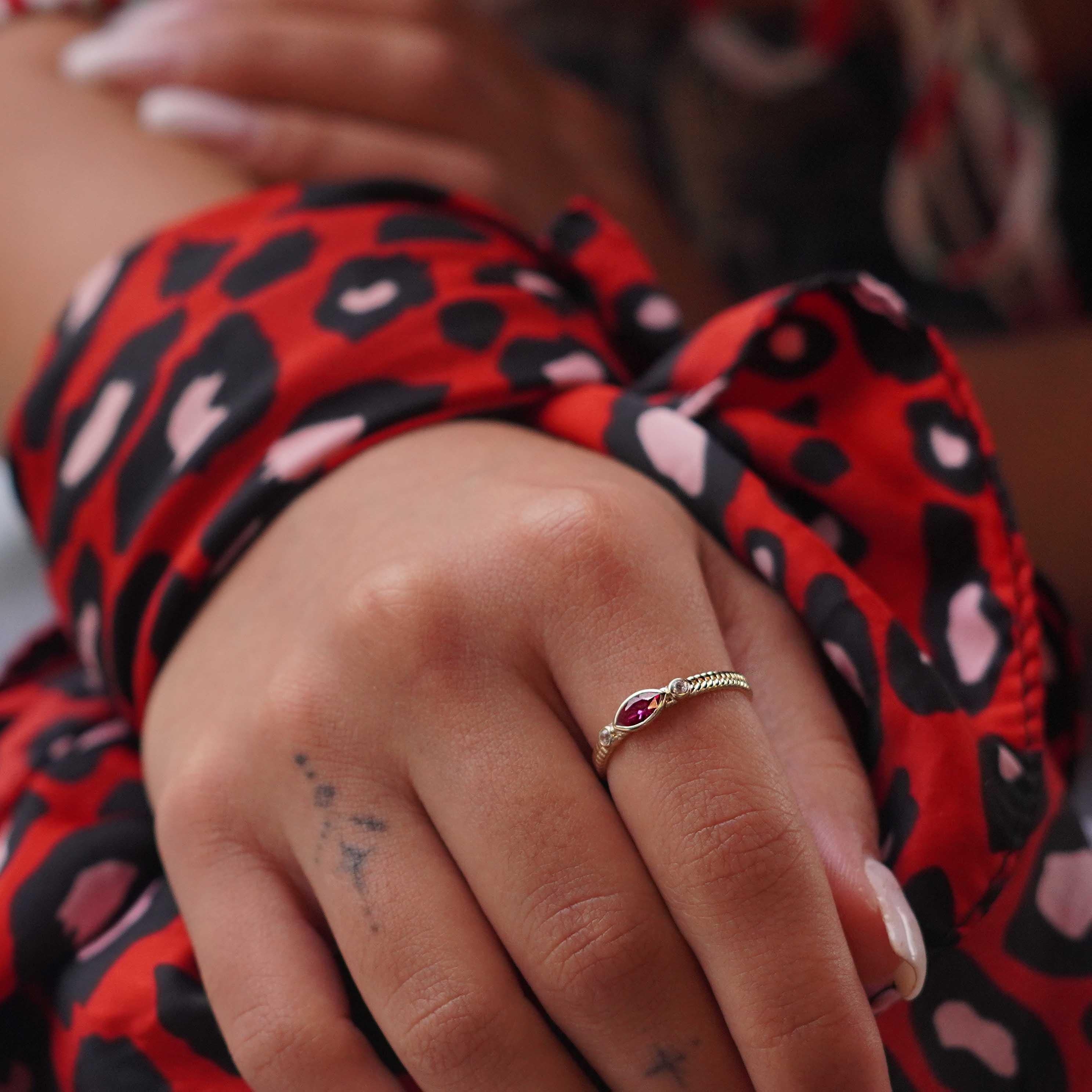 Renkli Markiz Yüzük