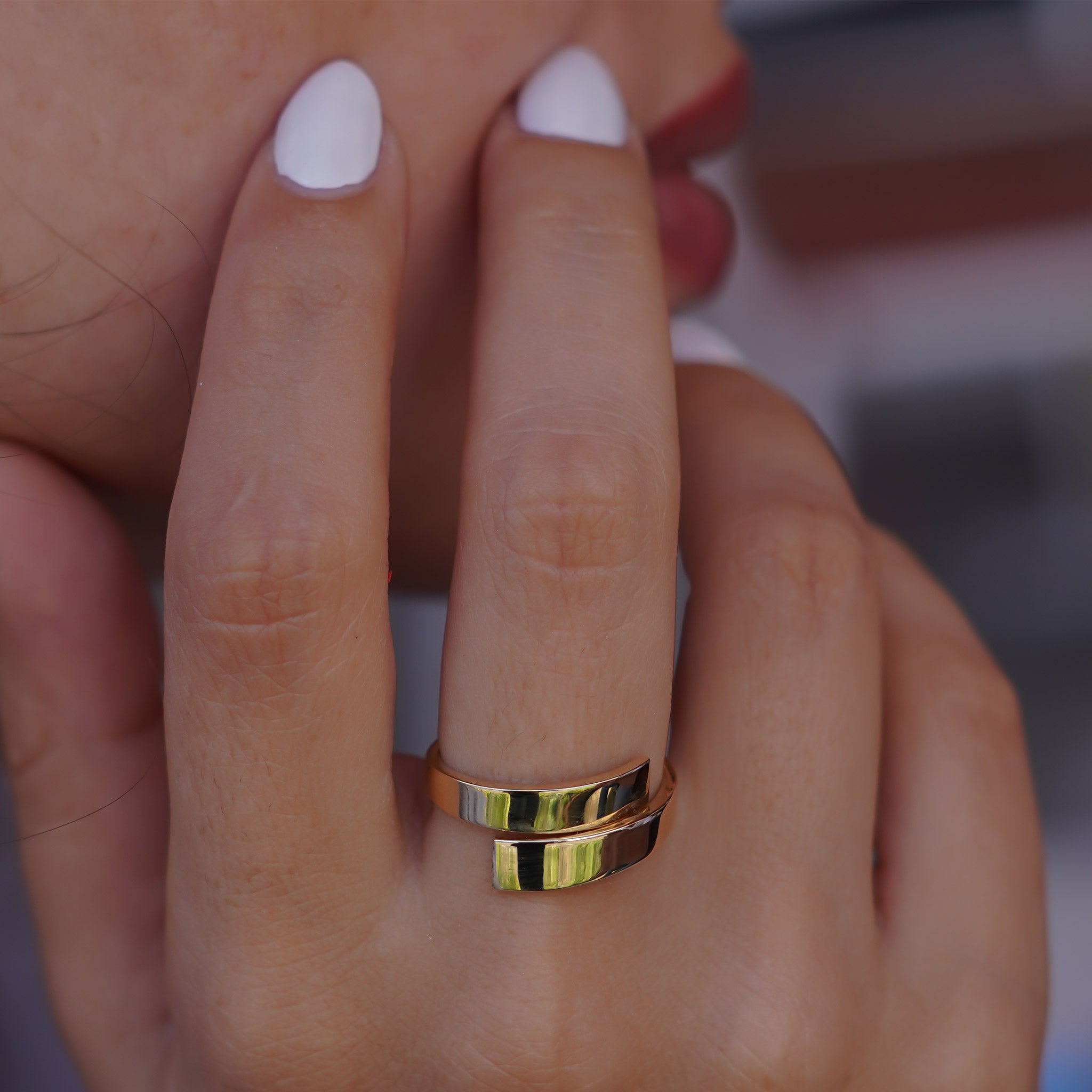 Sade Çapraz Yüzük