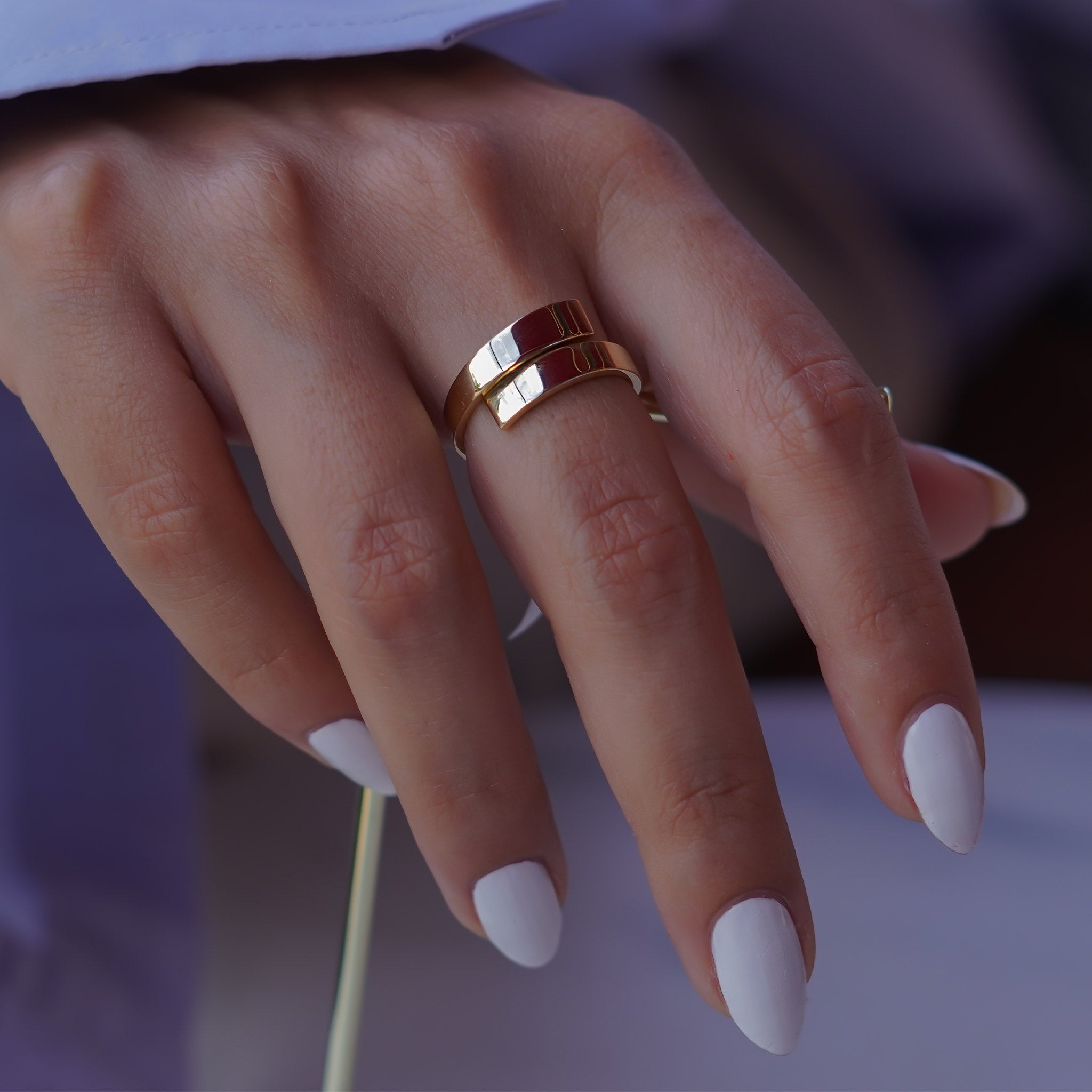 Sade Çapraz Yüzük