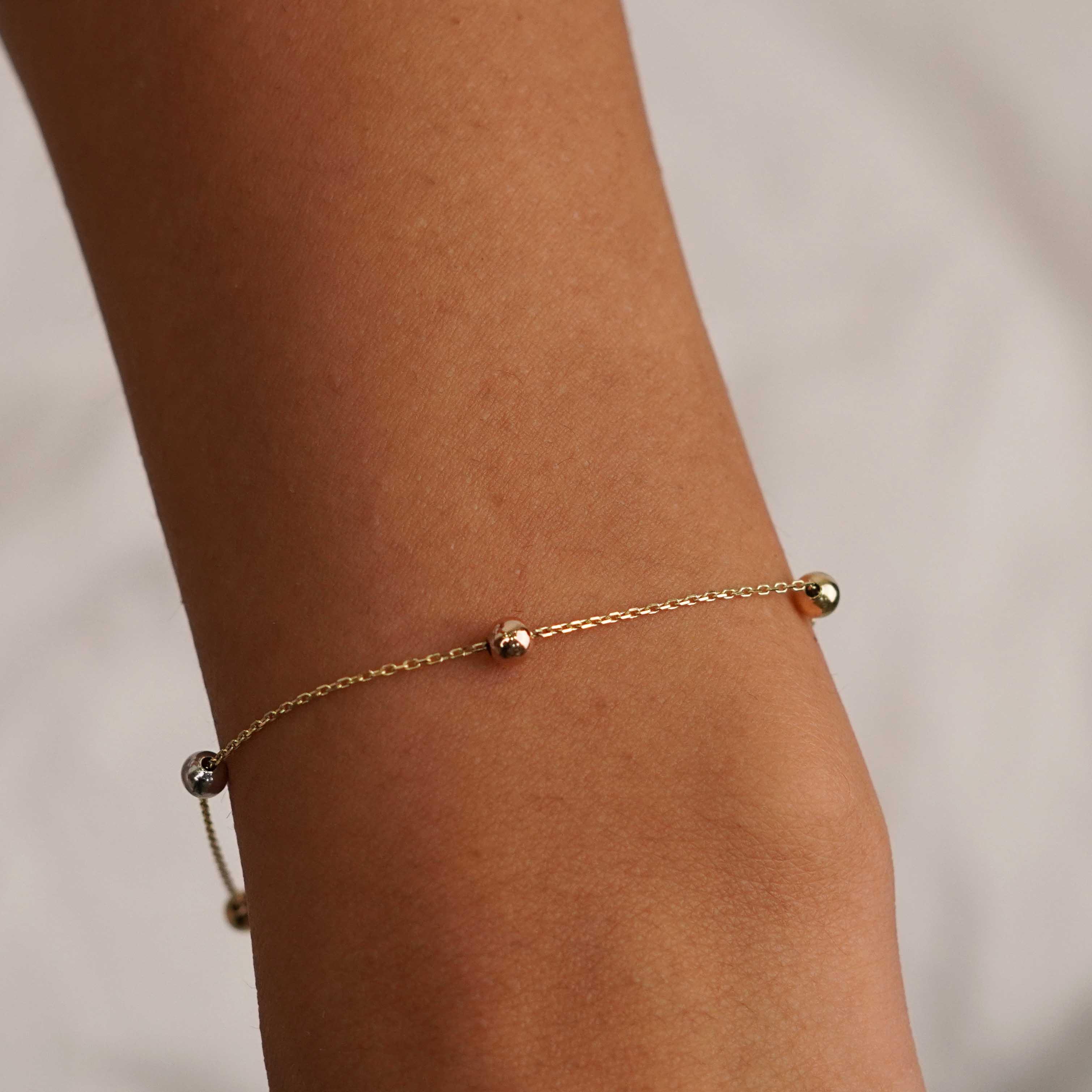 Sade Top Top Bileklik