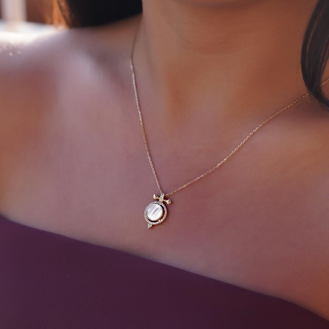 Sedefli Circle Kolye