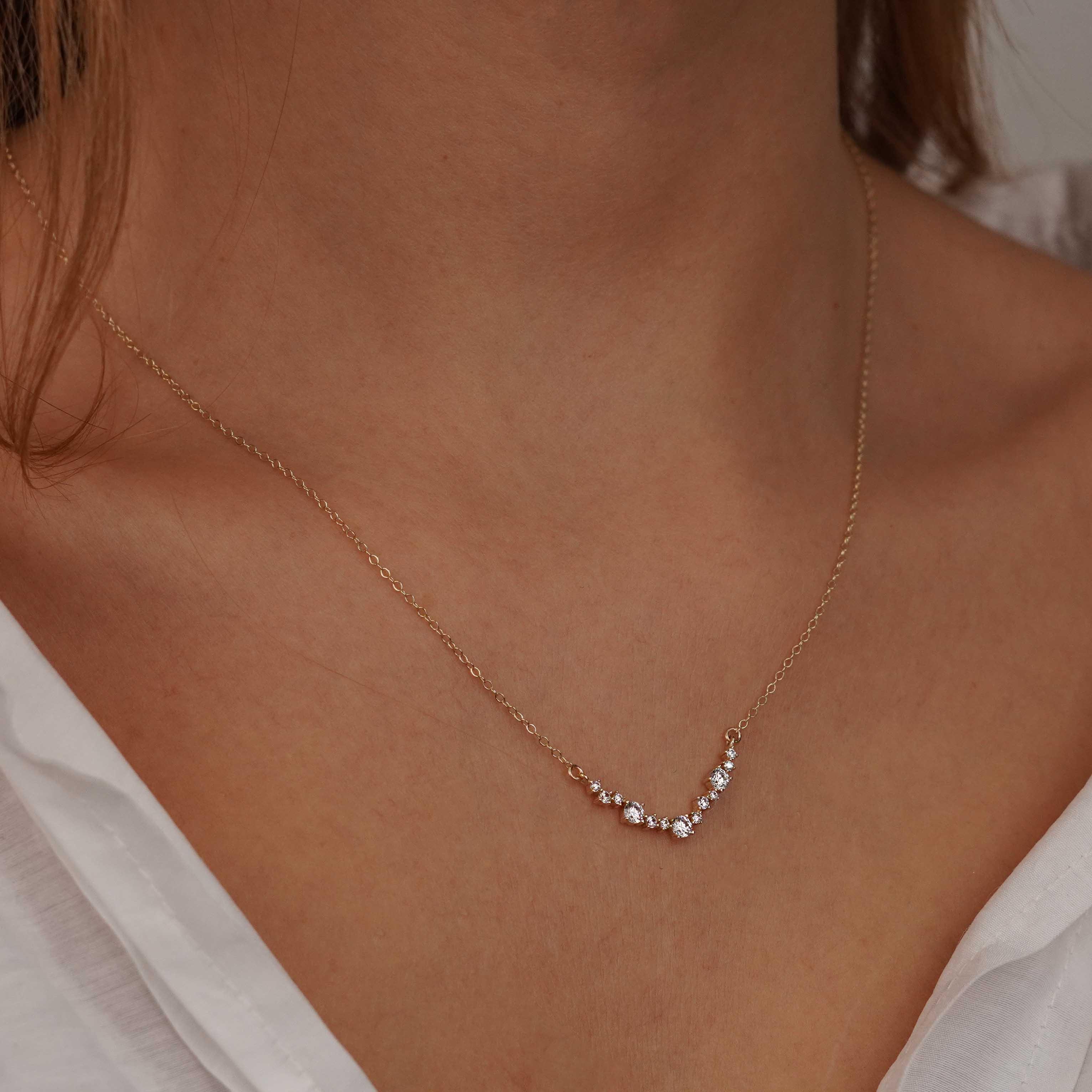 Sıralı Taşlı Kolye