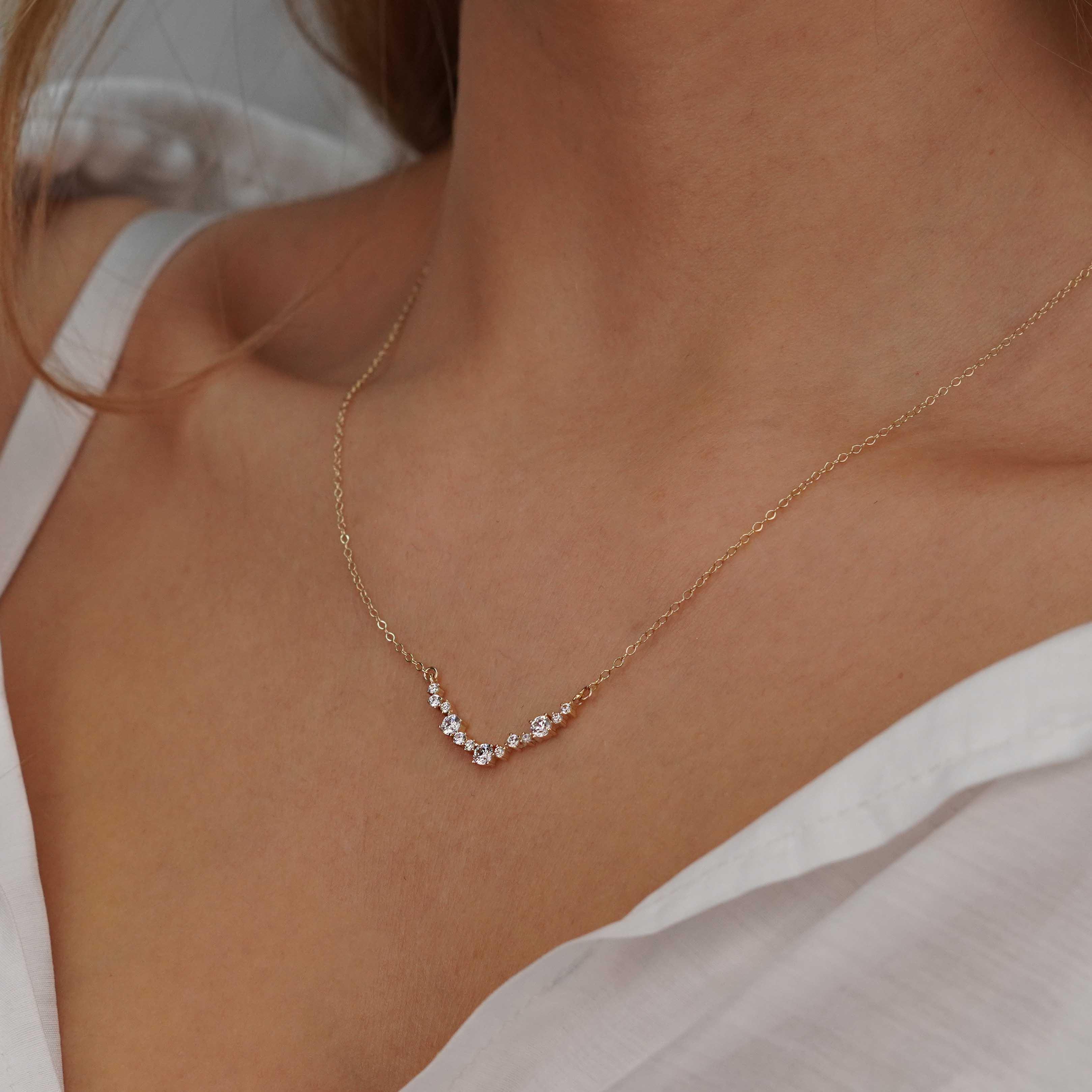 Sıralı Taşlı Kolye