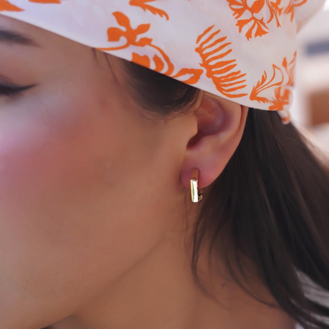 Taşlı Beşgen Küpe