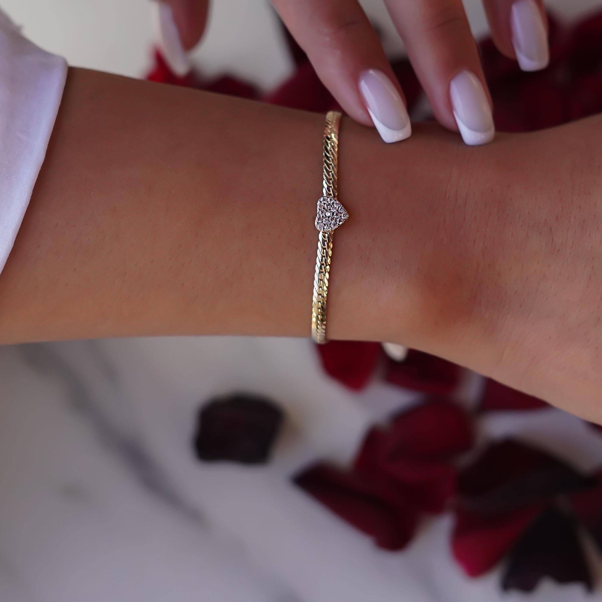 Taşlı Kalp Bileklik