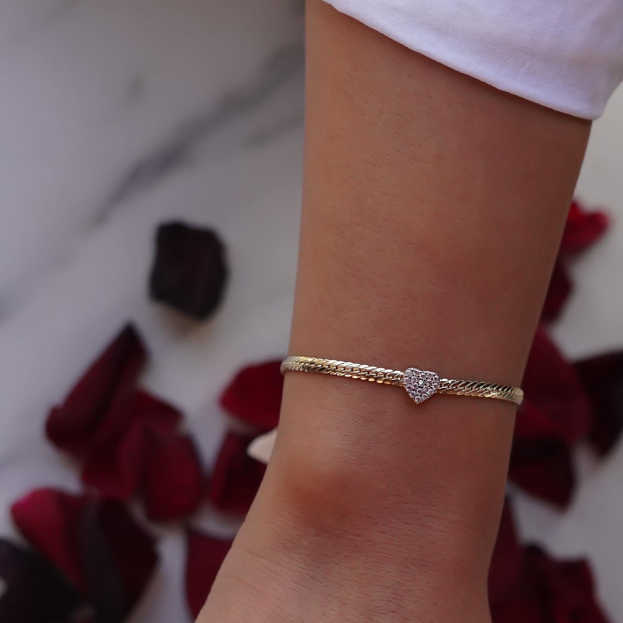 Taşlı Kalp Bileklik