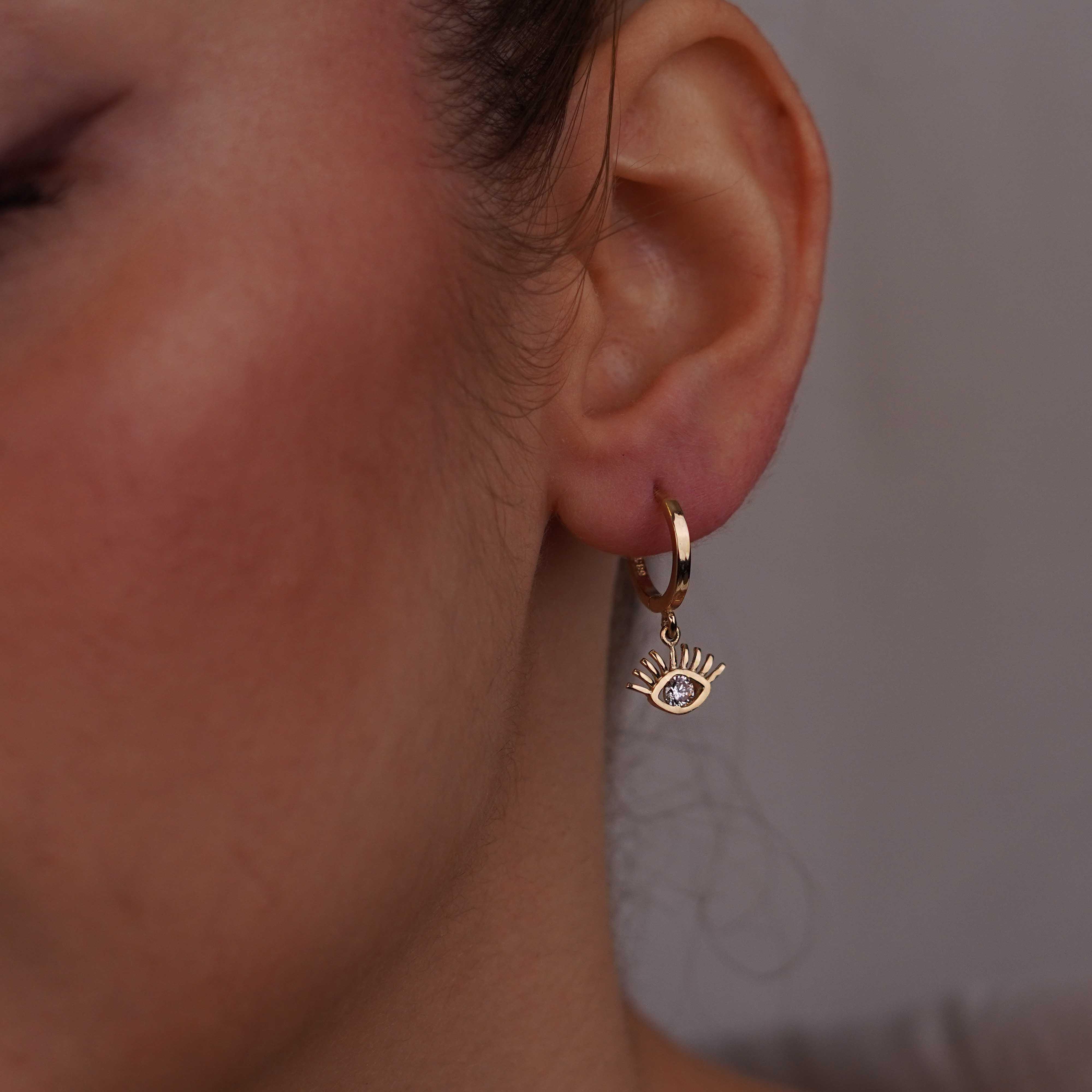 Taşlı Kirpik Küpe