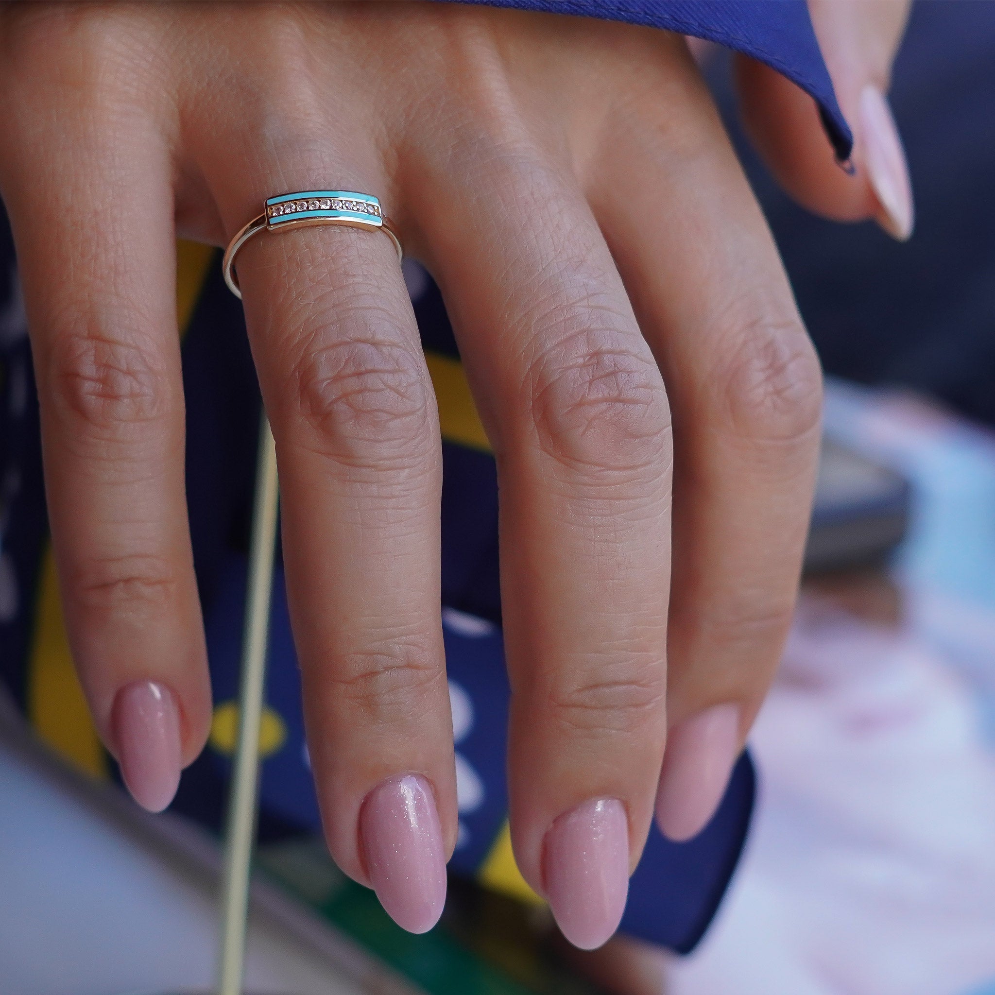 Taşlı Şerit Yüzük