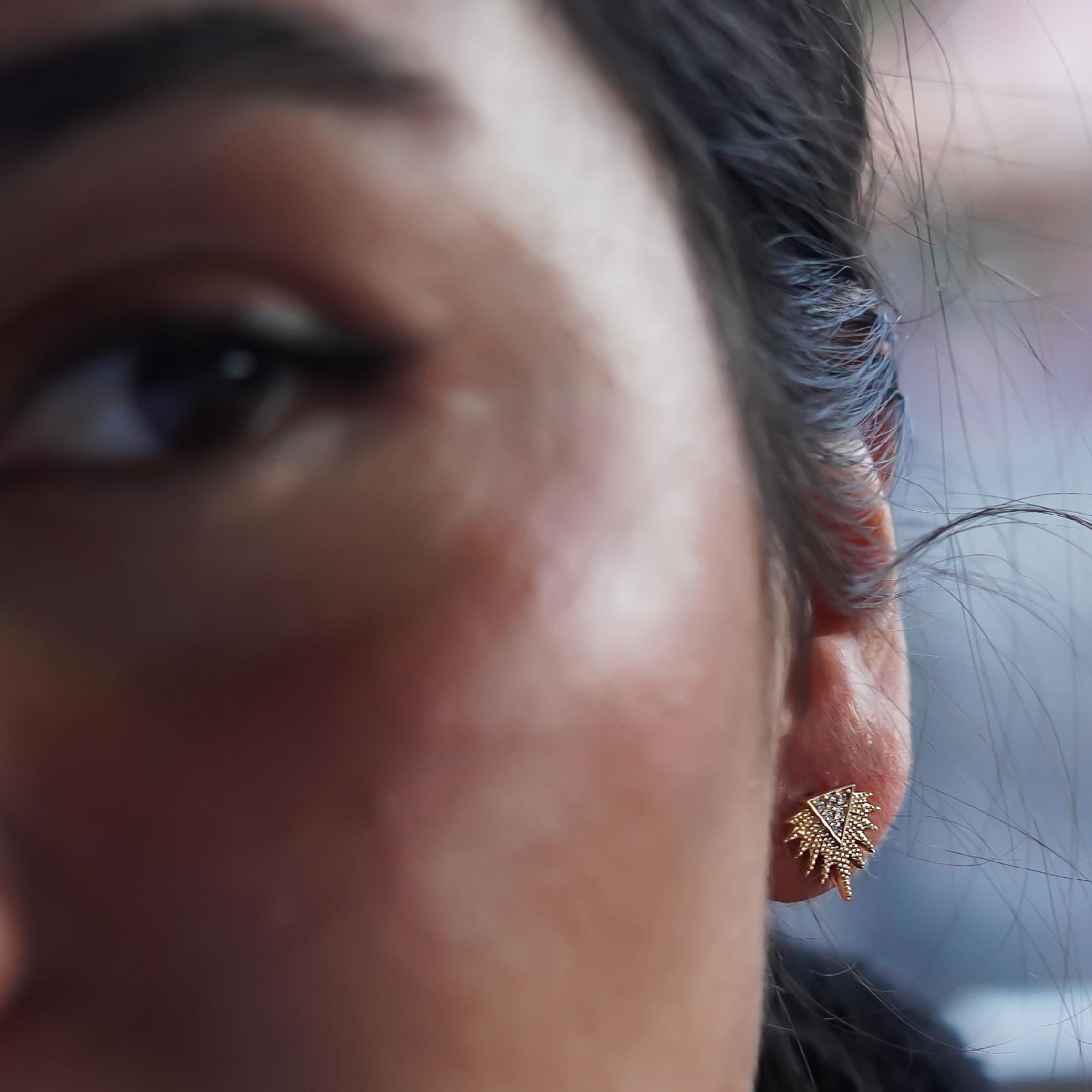 Taşlı Triangle Küpe