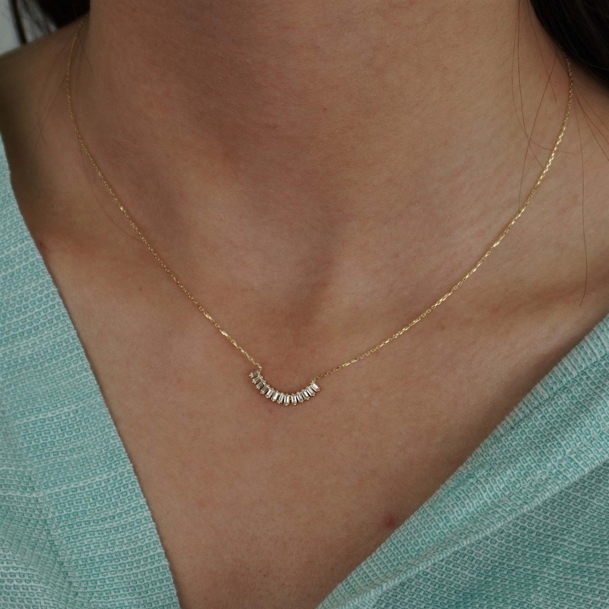 Yarım Ay Baget Kolye