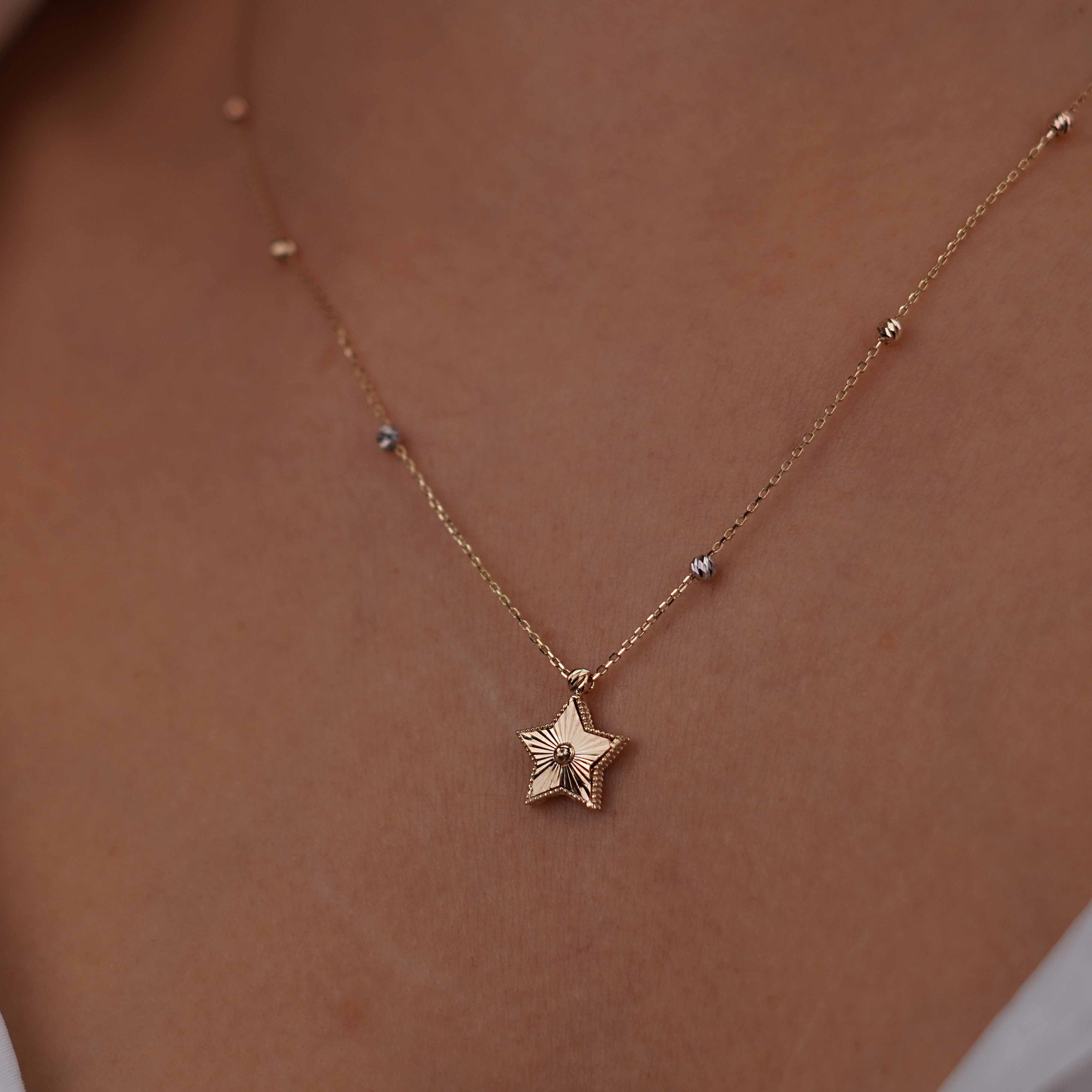 Yıldız Dorika Kolye