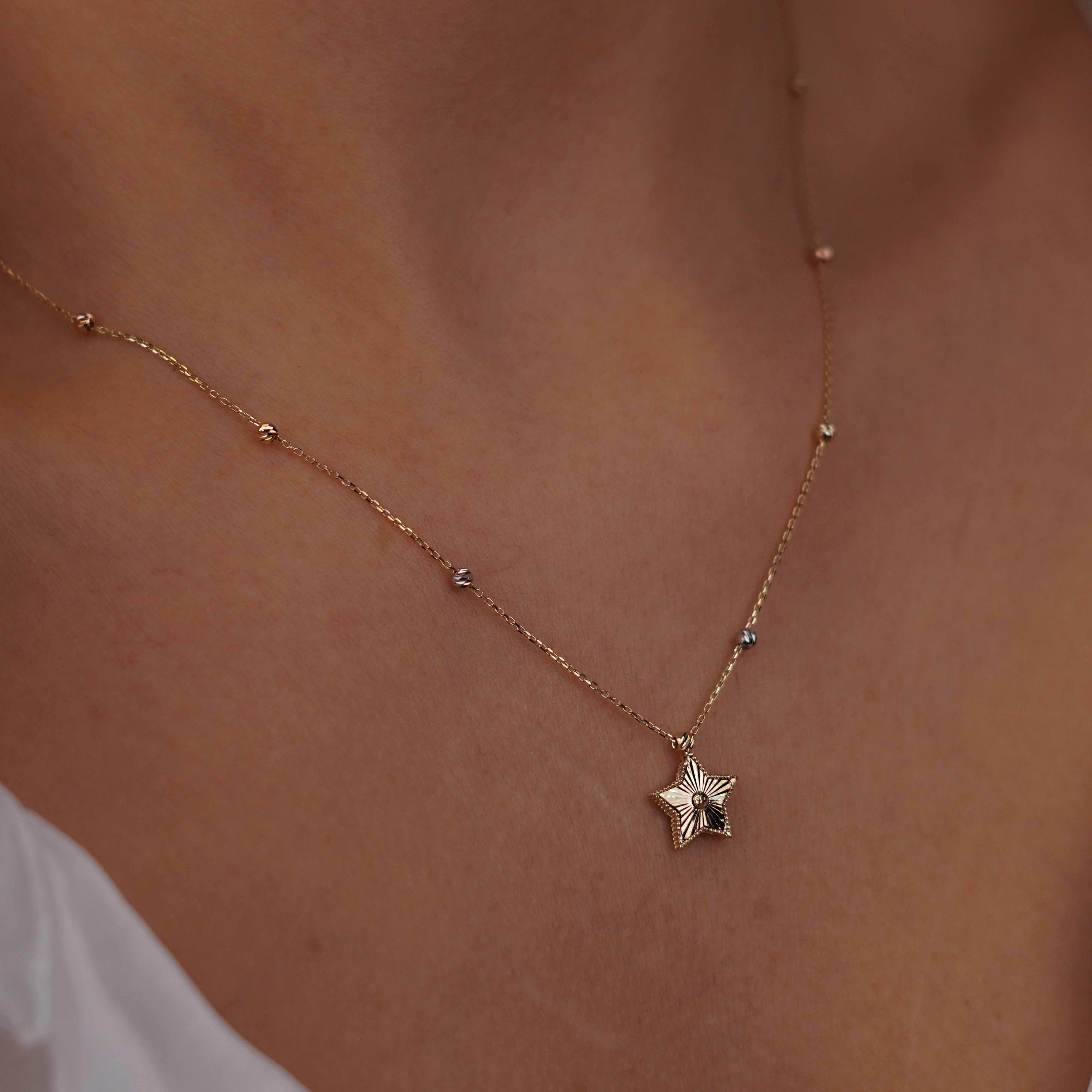 Yıldız Dorika Kolye