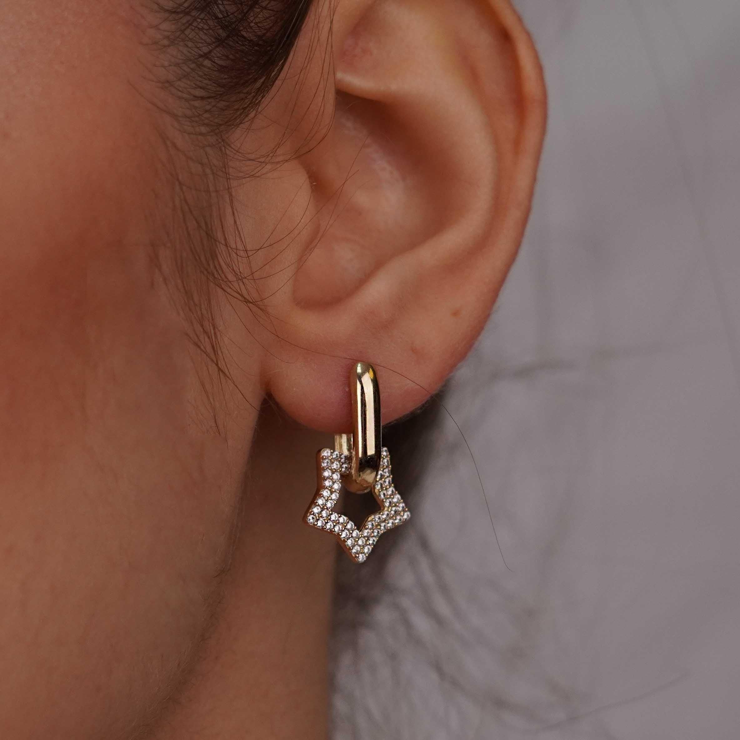 Yıldız Sallantılı Küpe