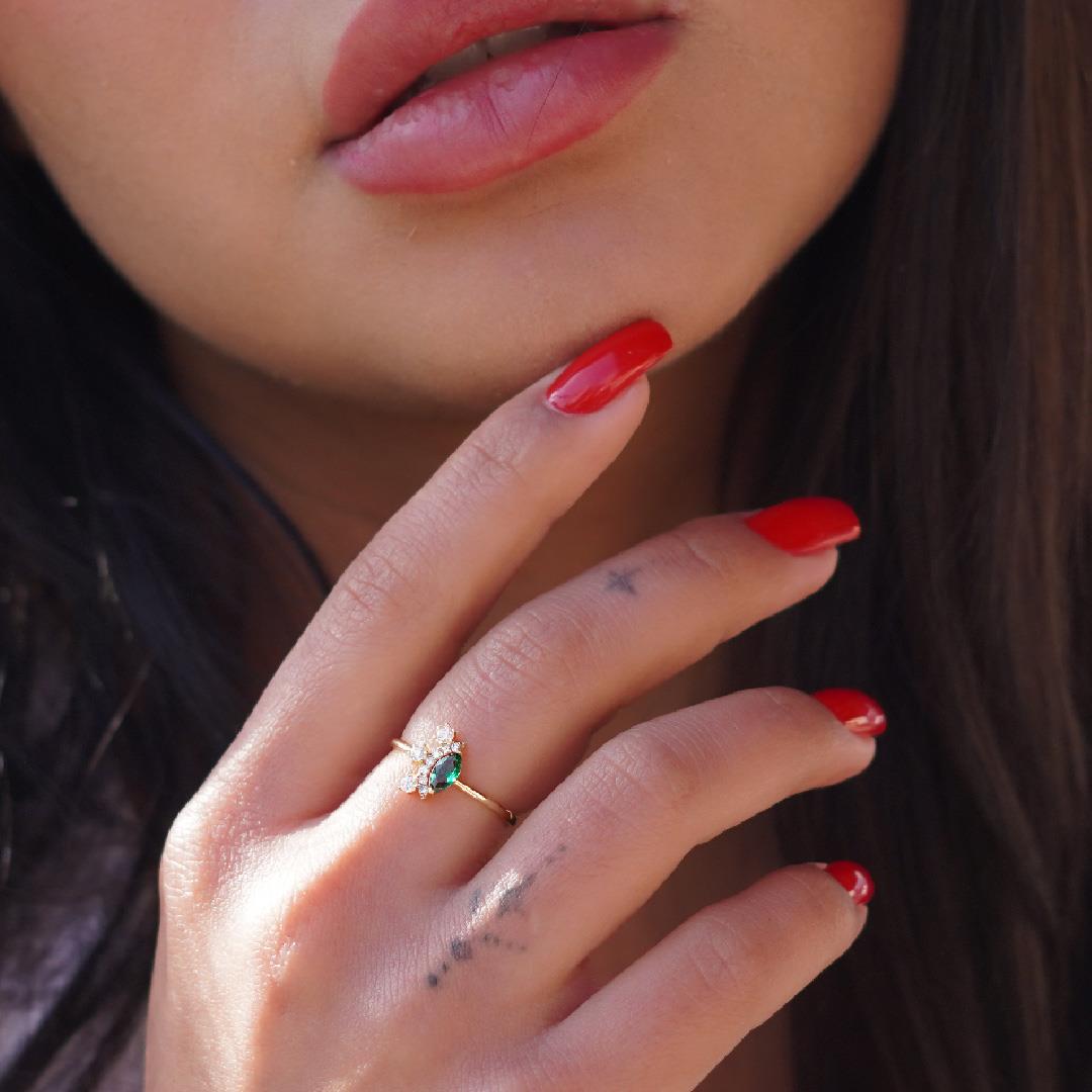 Zümrüt Taşlı Kirpik Yüzük