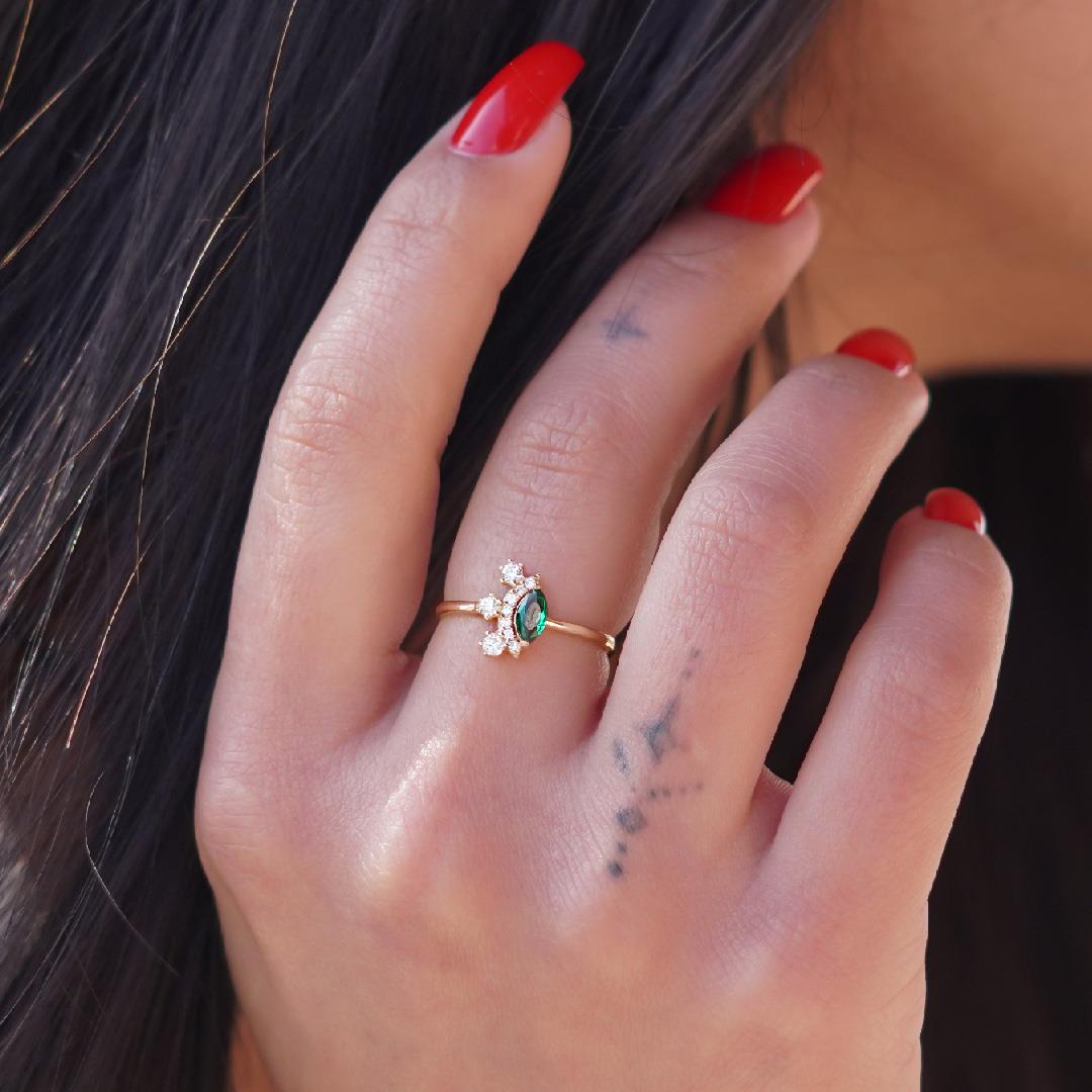 Zümrüt Taşlı Kirpik Yüzük