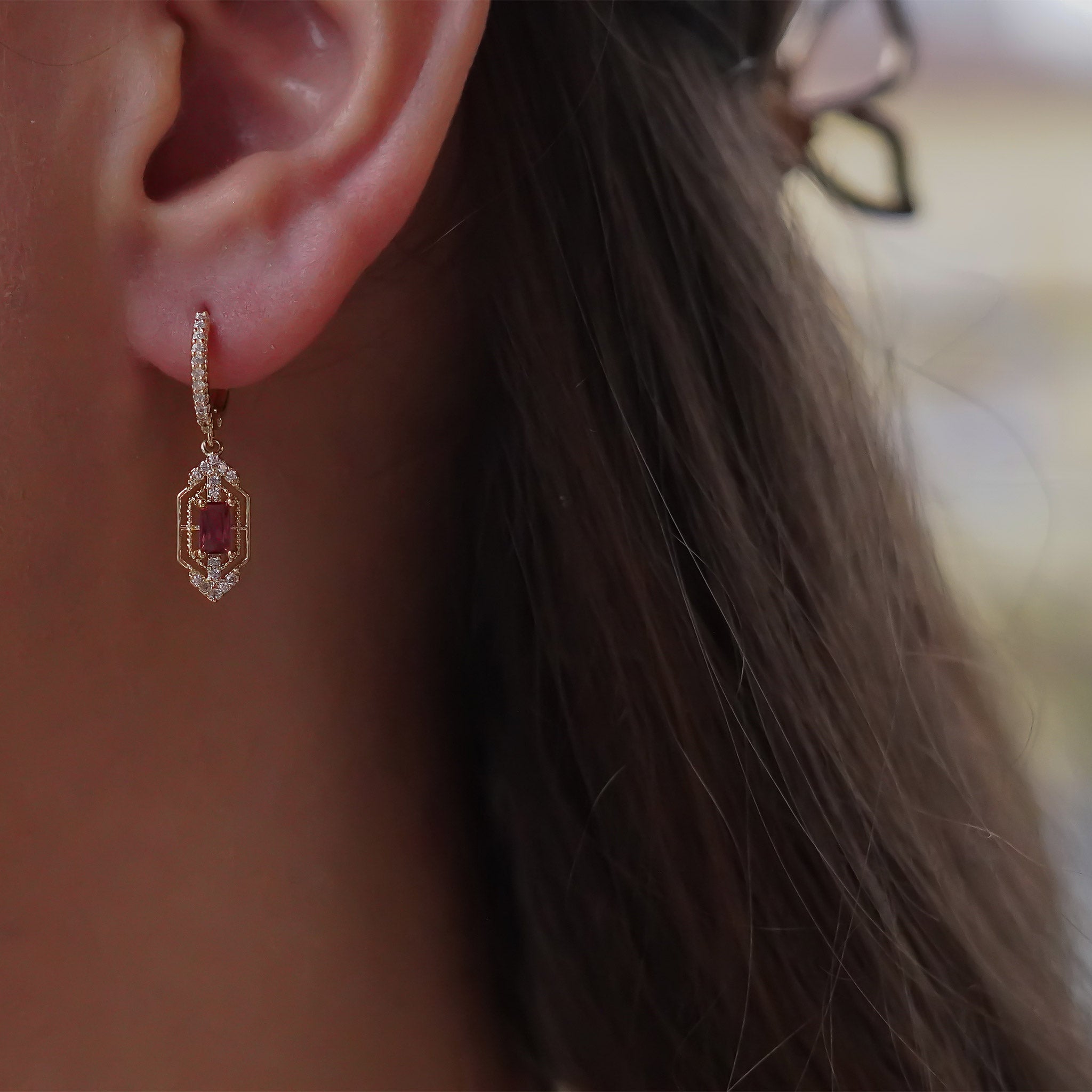 Kırmızı Baget Küpe