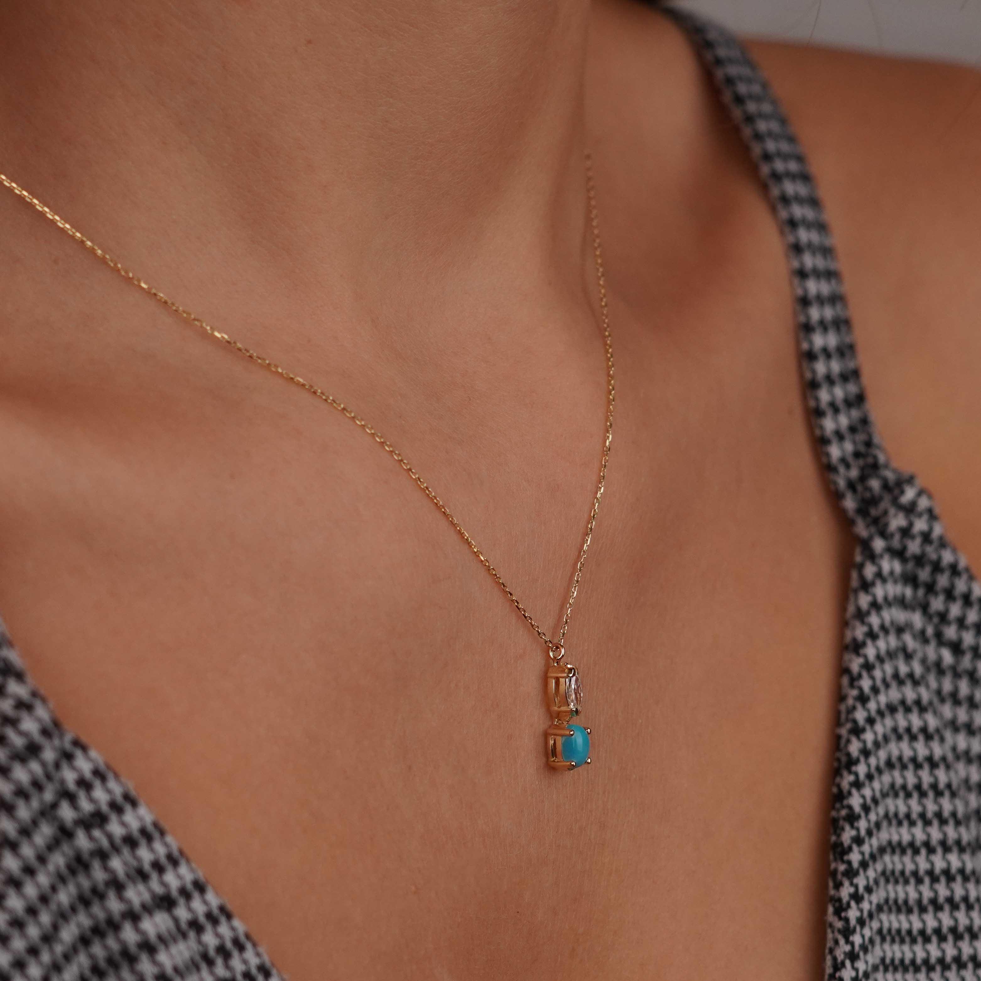 Damla Taş Firuze Kolye