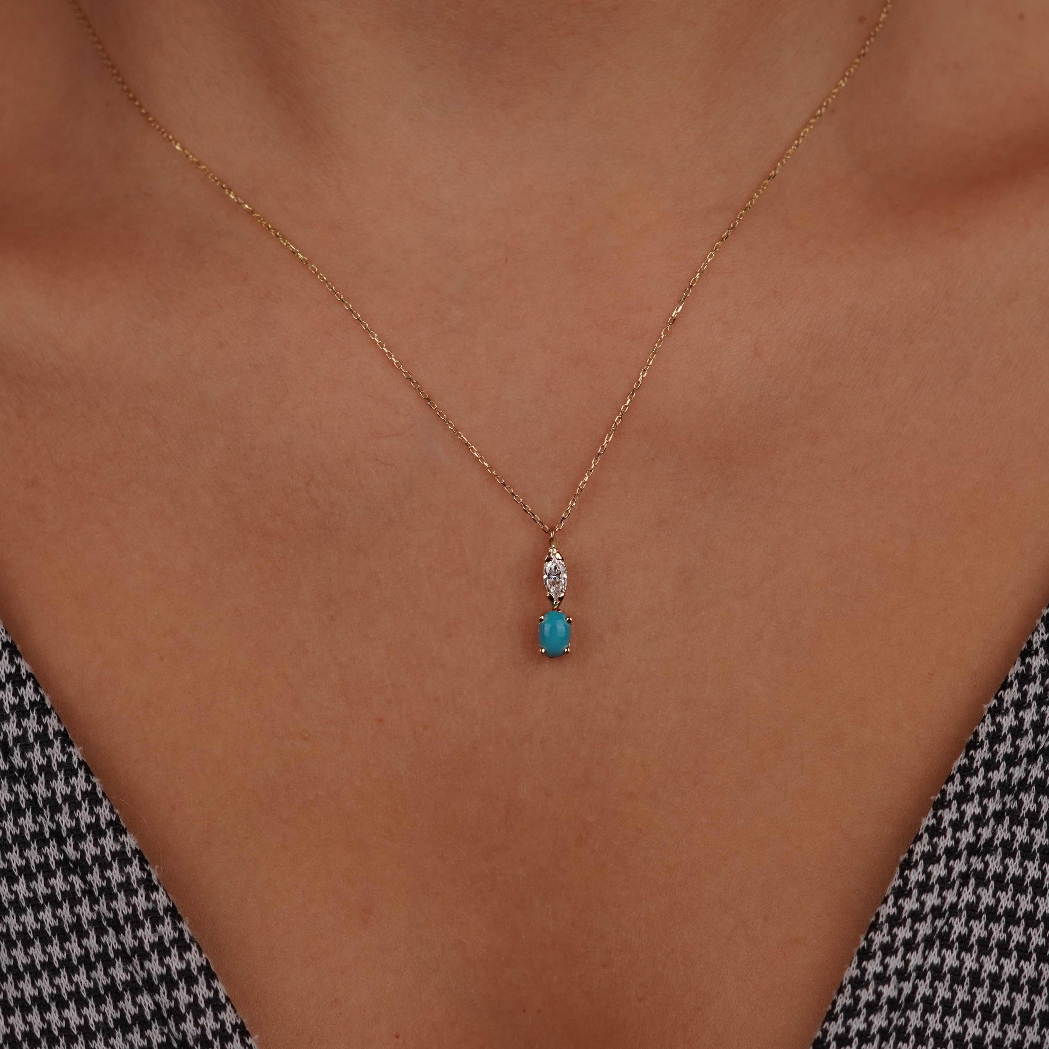 Damla Taş Firuze Kolye