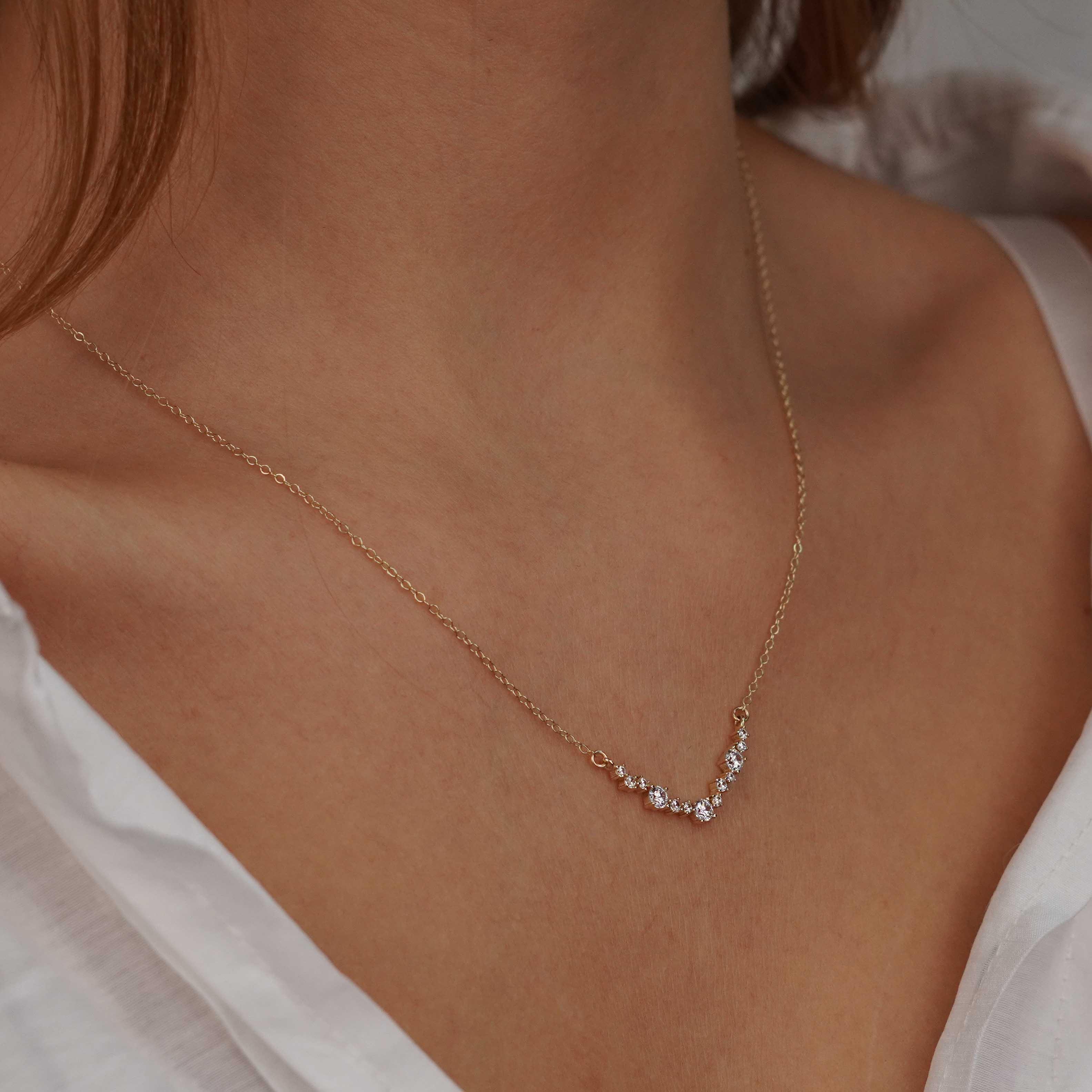 Sıralı Taşlı Kolye