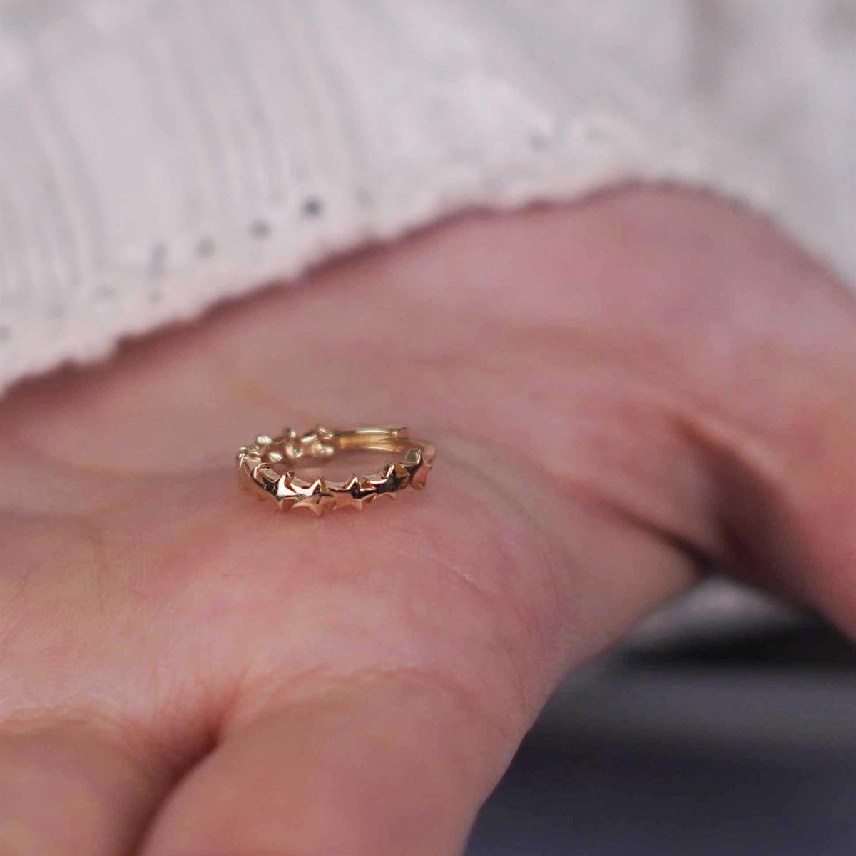 Sıralı Yıldız Küpe