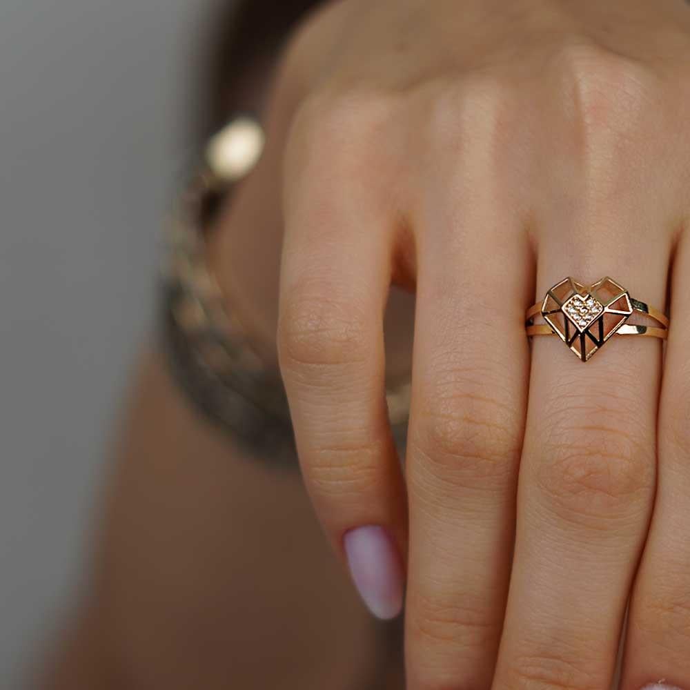 Taşlı Kalp Yüzük