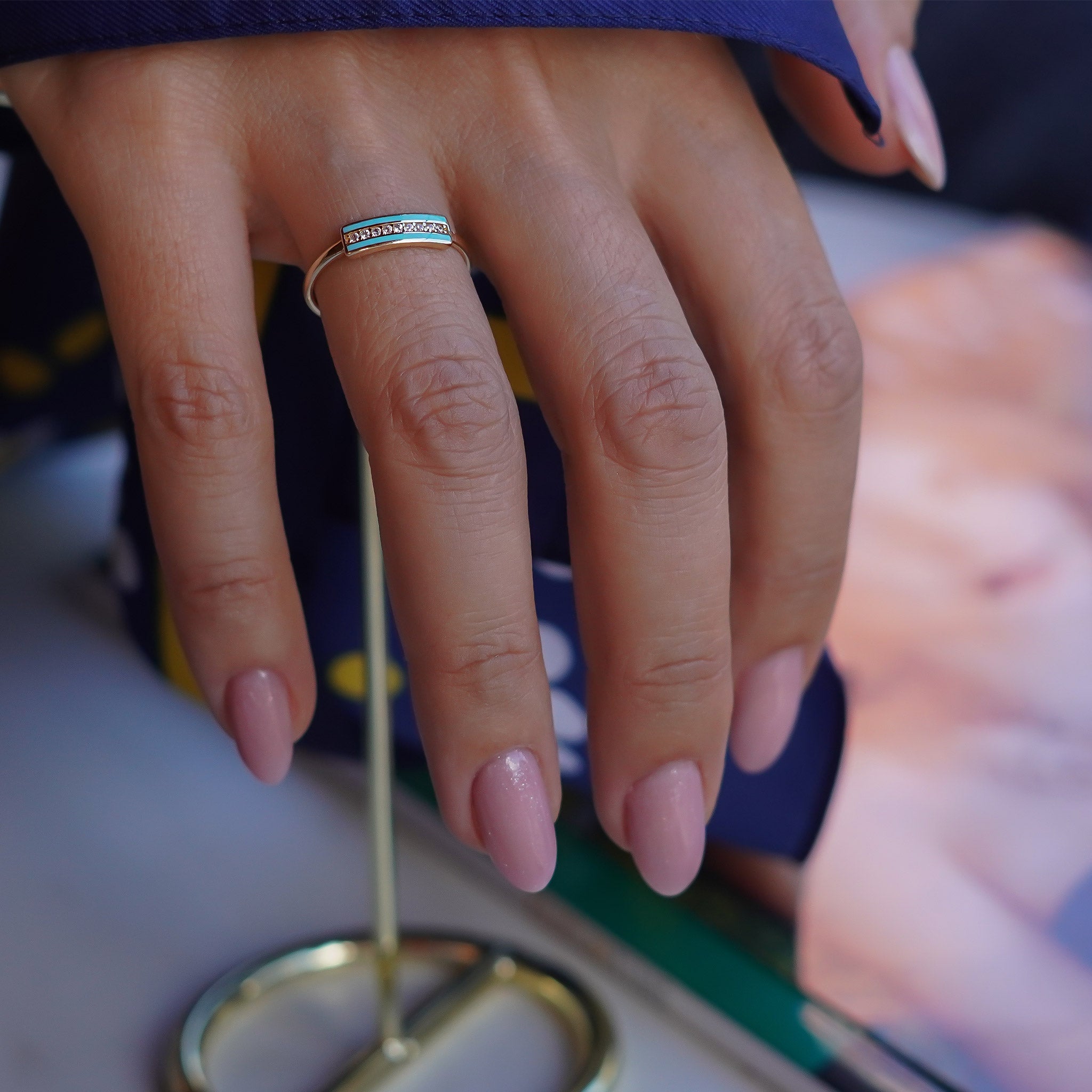 Taşlı Şerit Yüzük