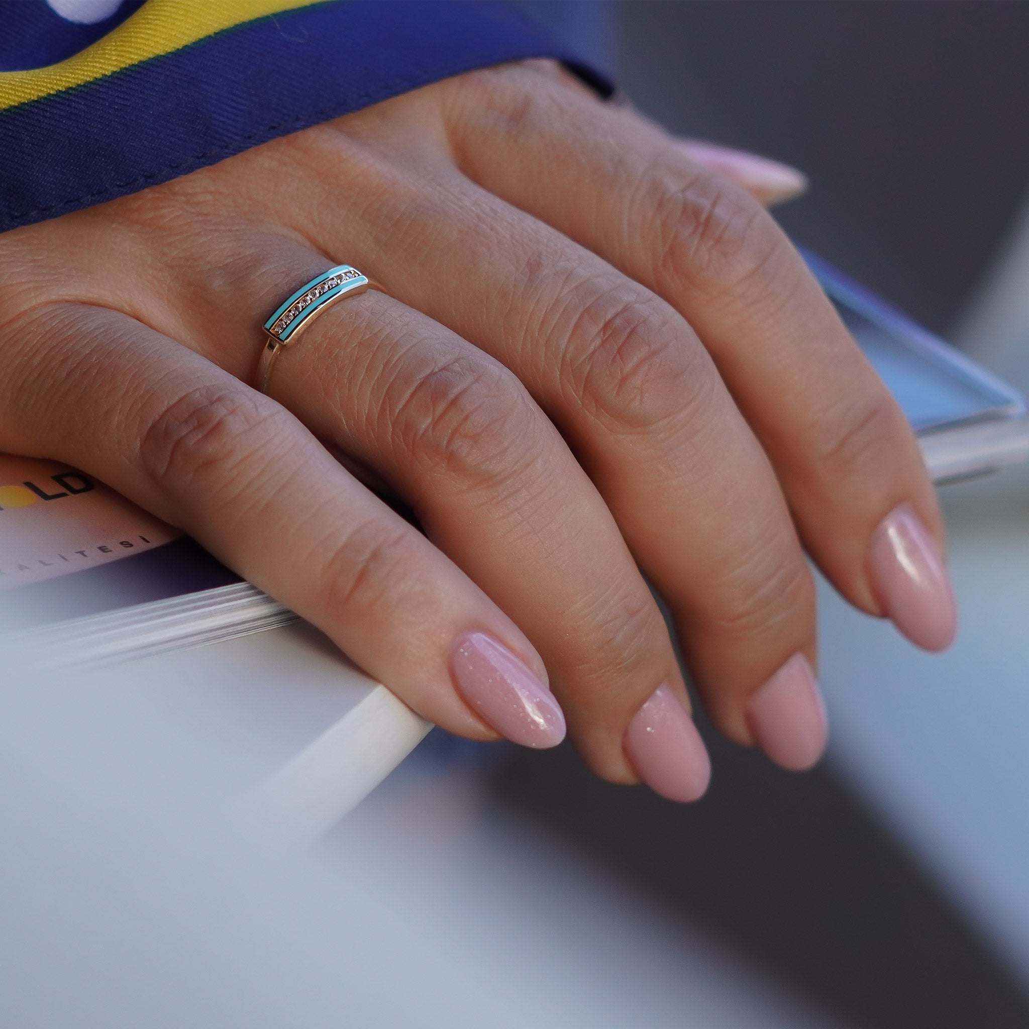 Taşlı Şerit Yüzük